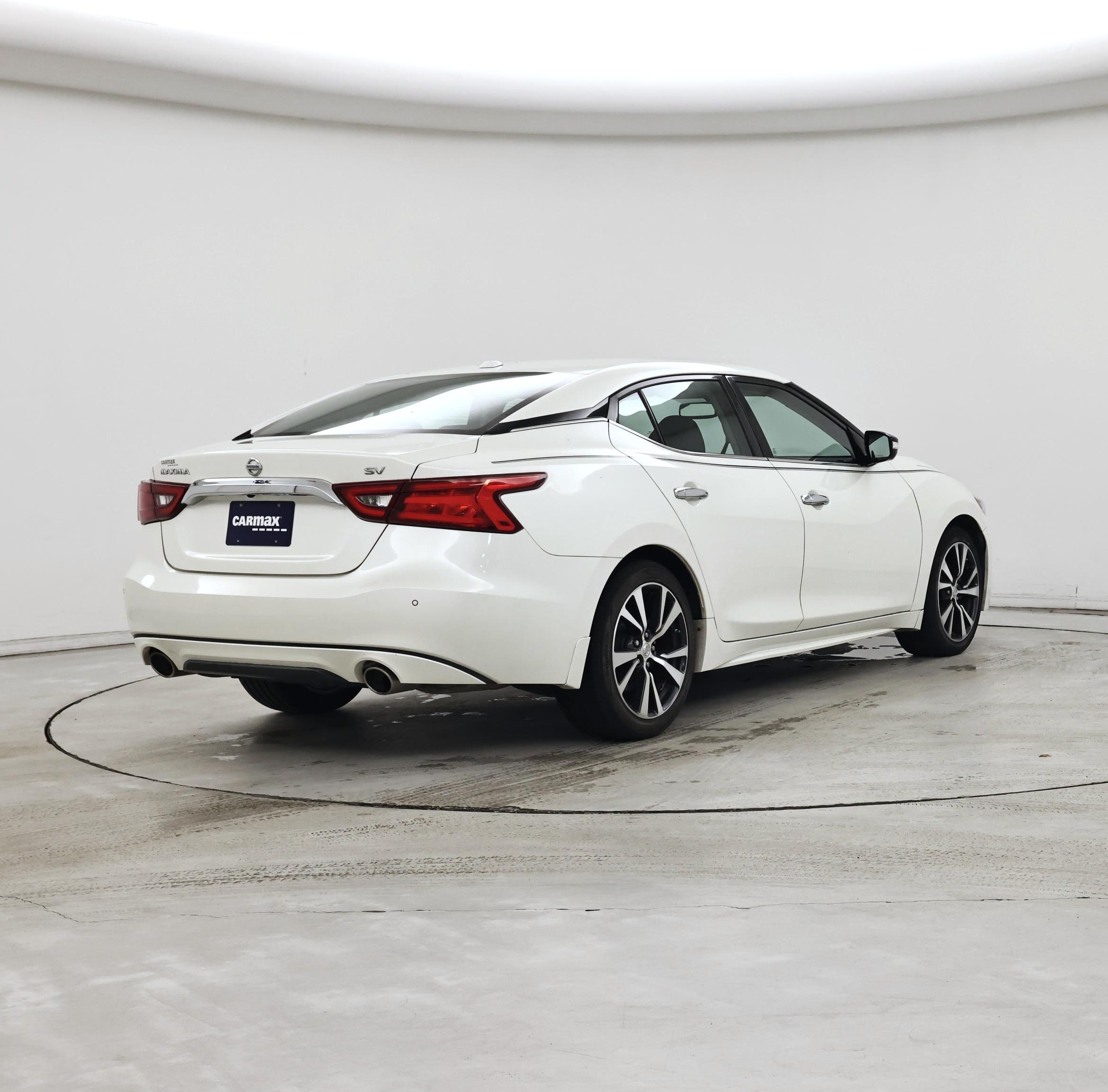 Thumbnail: 2017 Nissan Maxima - 8
