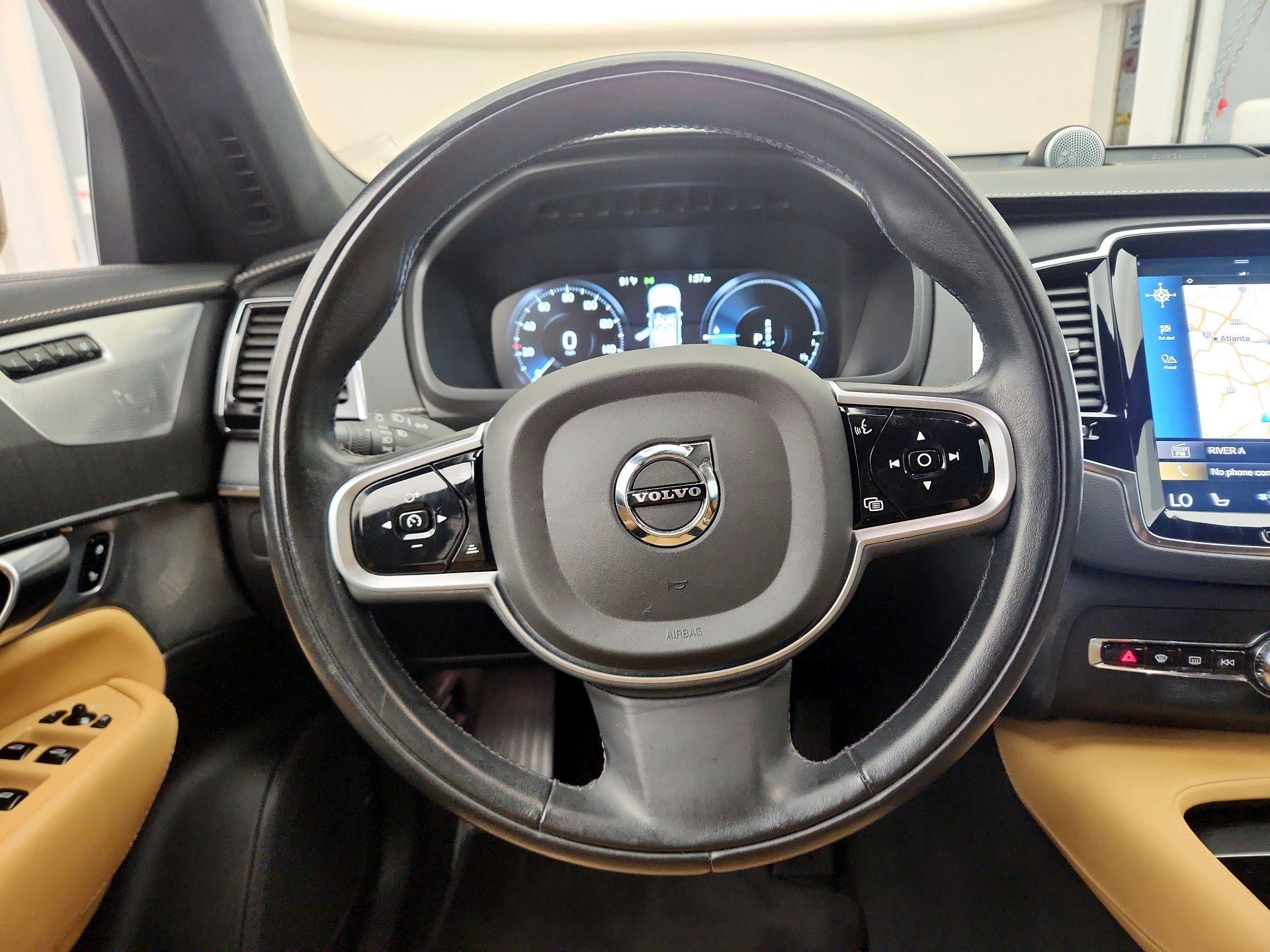 Thumbnail: 2022 Volvo XC90 - 10