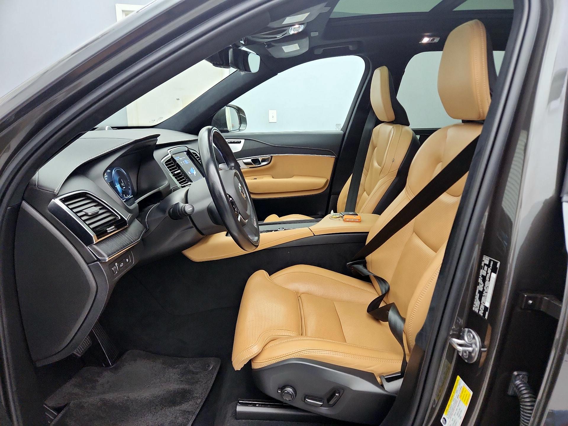 Thumbnail: 2022 Volvo XC90 - 11