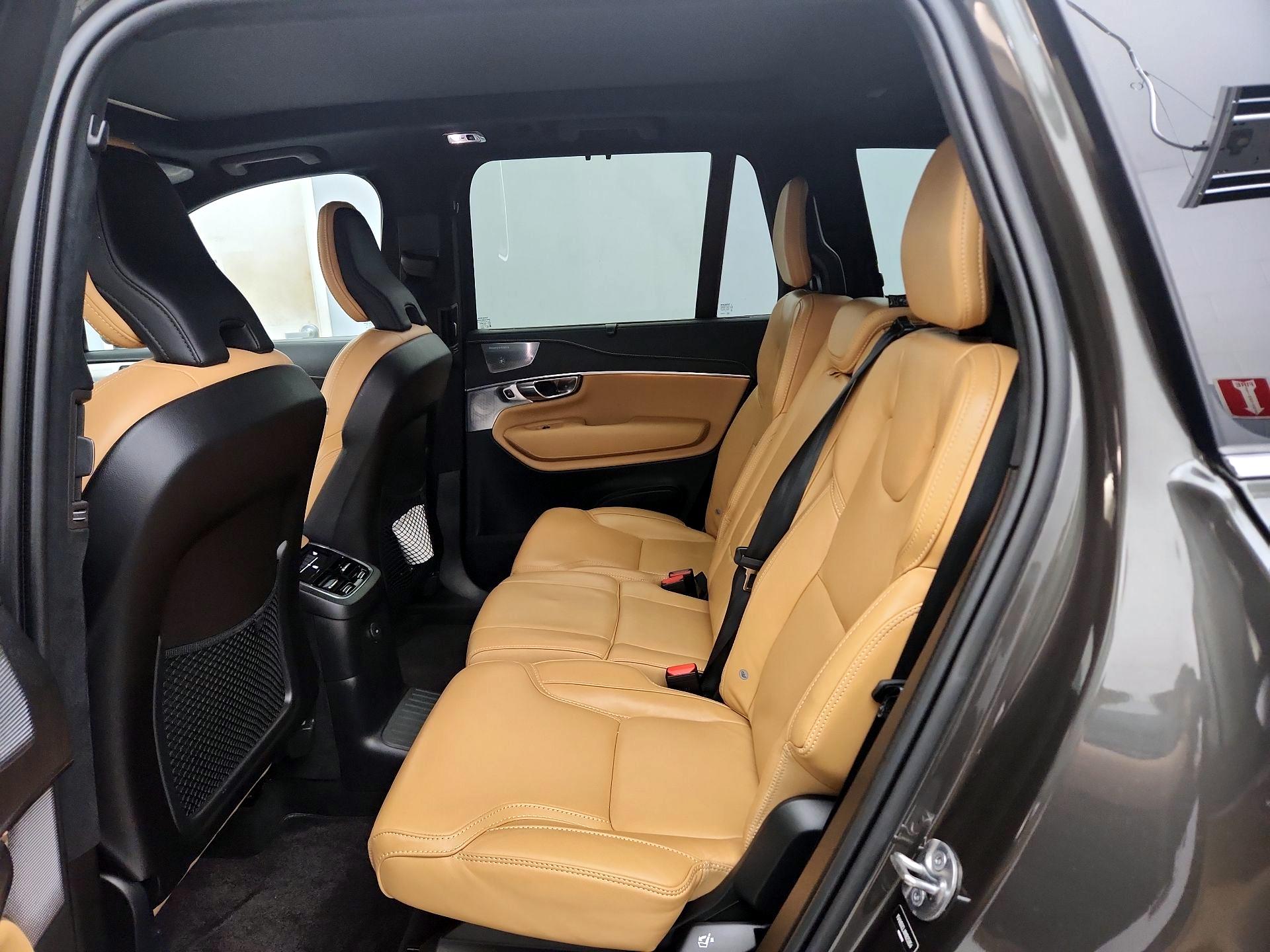 Thumbnail: 2022 Volvo XC90 - 20