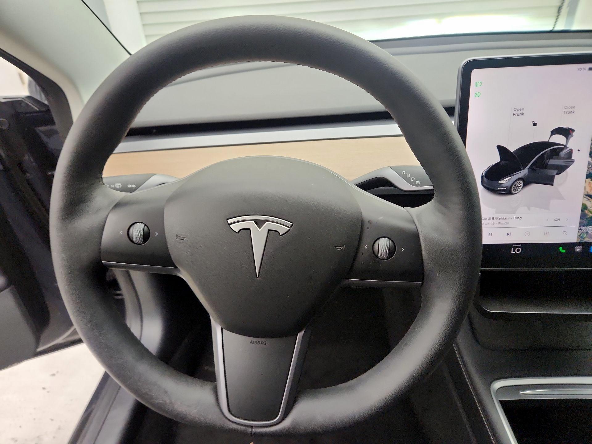 Thumbnail: 2022 Tesla Model 3 - 10