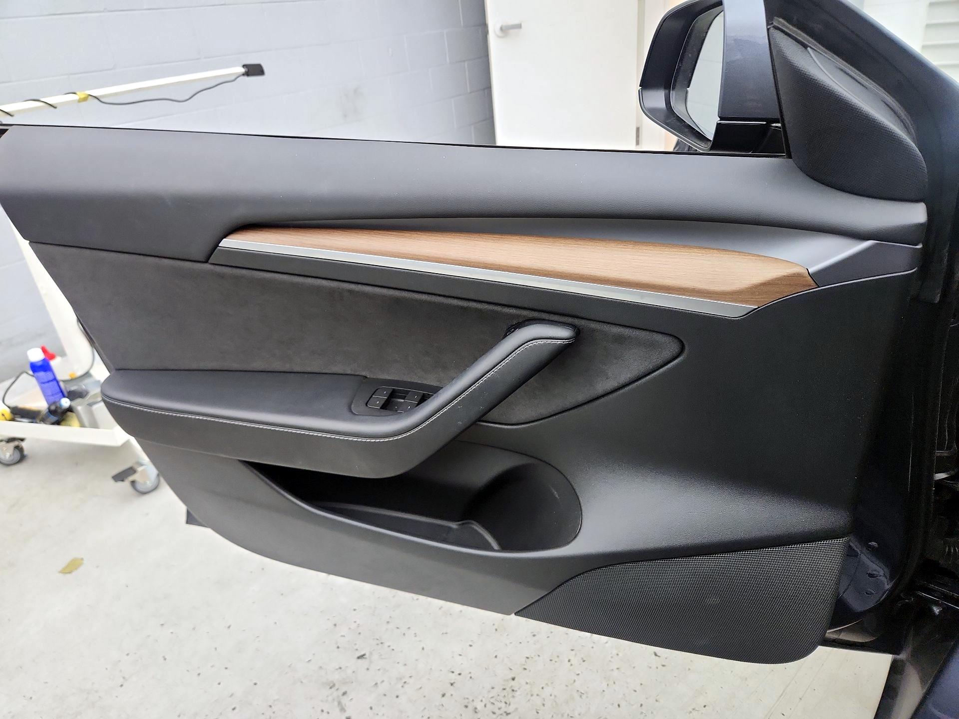 Thumbnail: 2022 Tesla Model 3 - 12