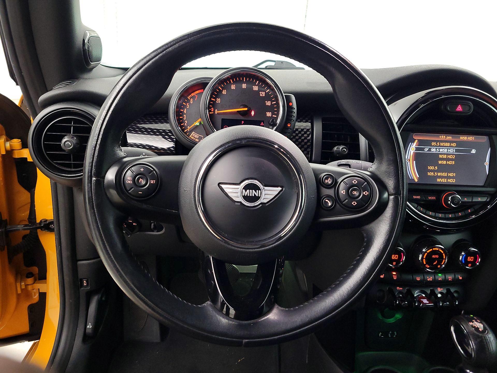 Thumbnail: 2016 MINI Cooper - 10
