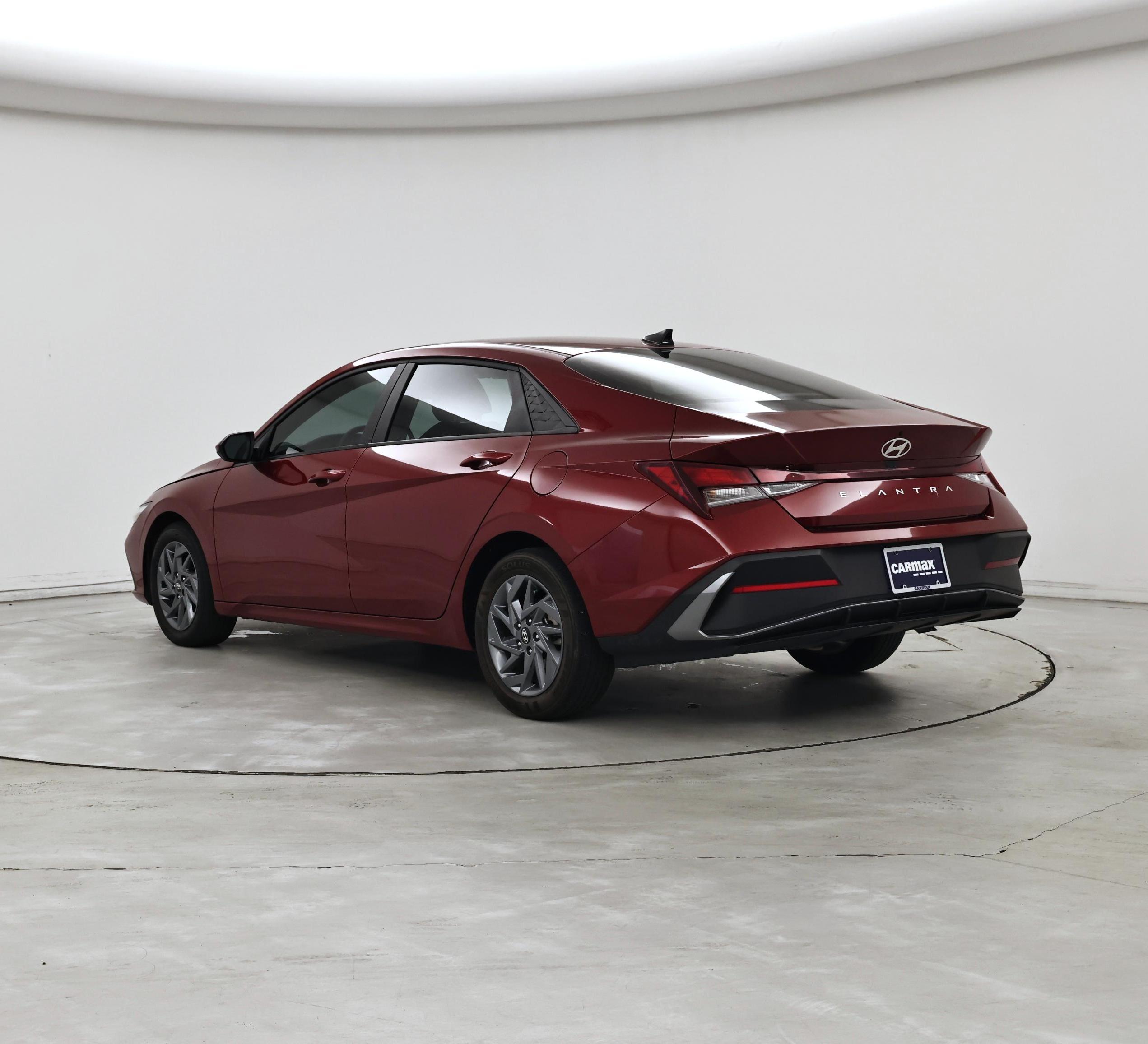 Thumbnail: 2024 Hyundai Elantra - 2