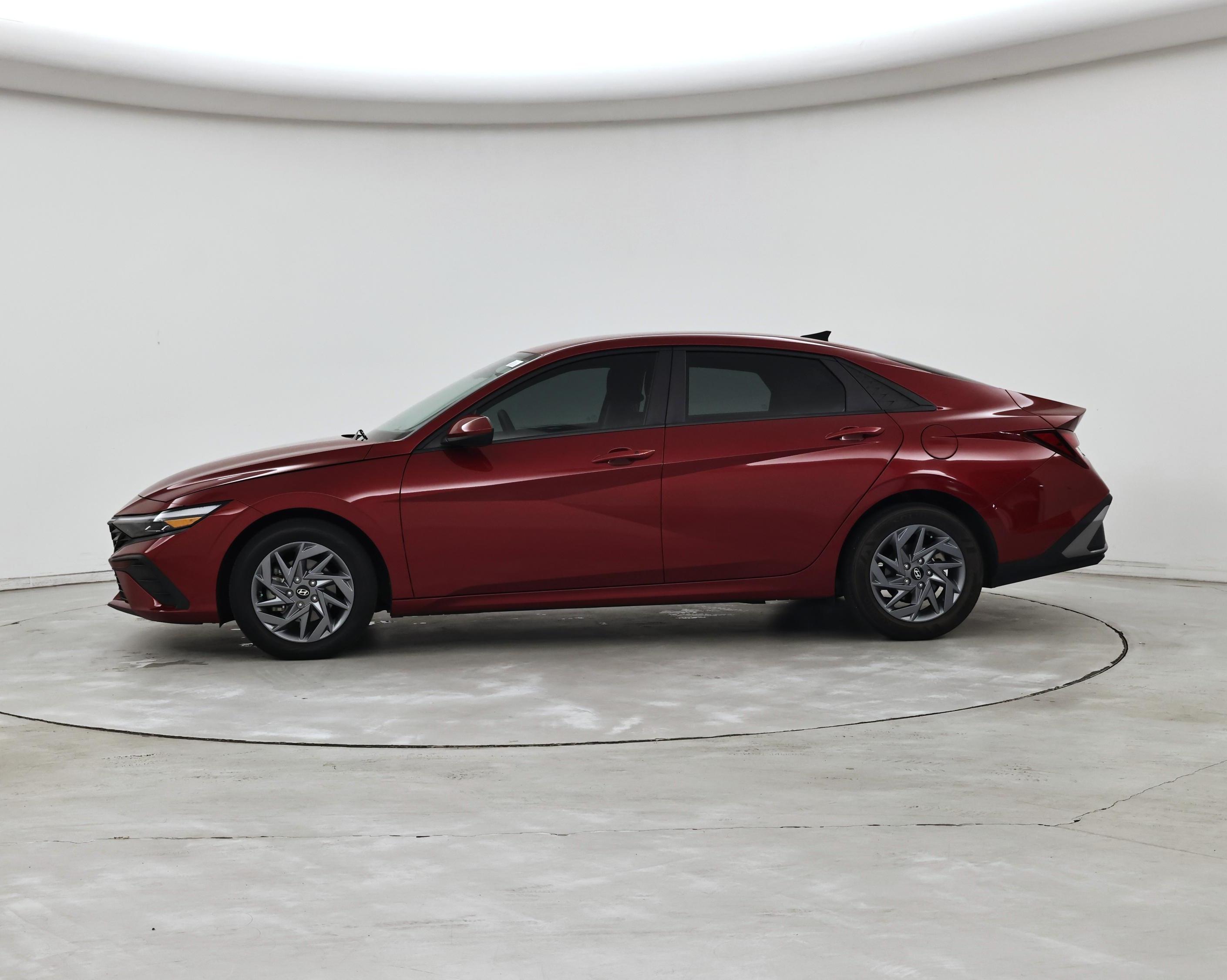 Thumbnail: 2024 Hyundai Elantra - 3