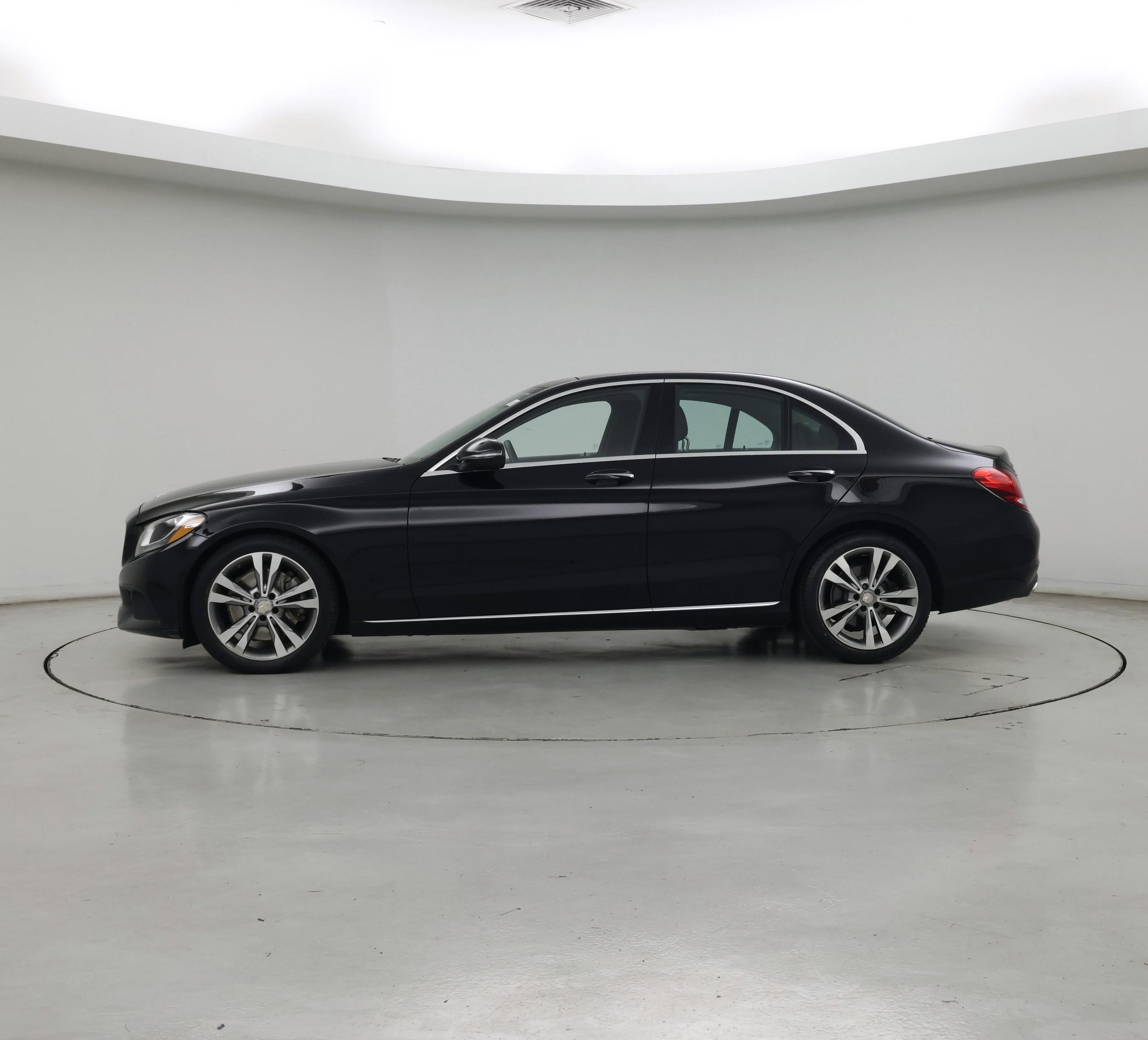 Thumbnail: 2016 Mercedes-Benz C-Class - 3