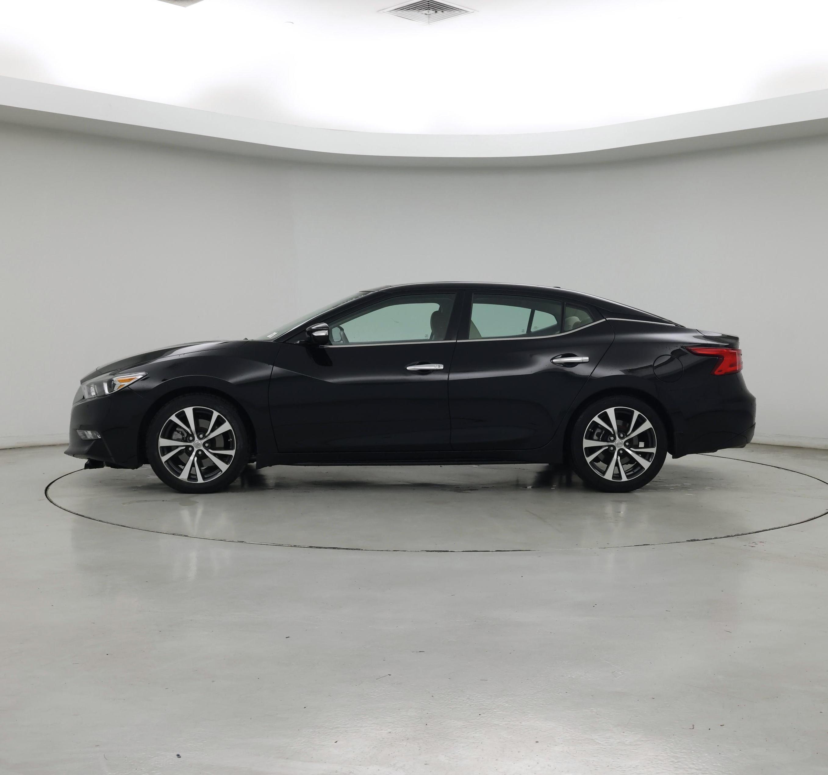 Thumbnail: 2017 Nissan Maxima - 3