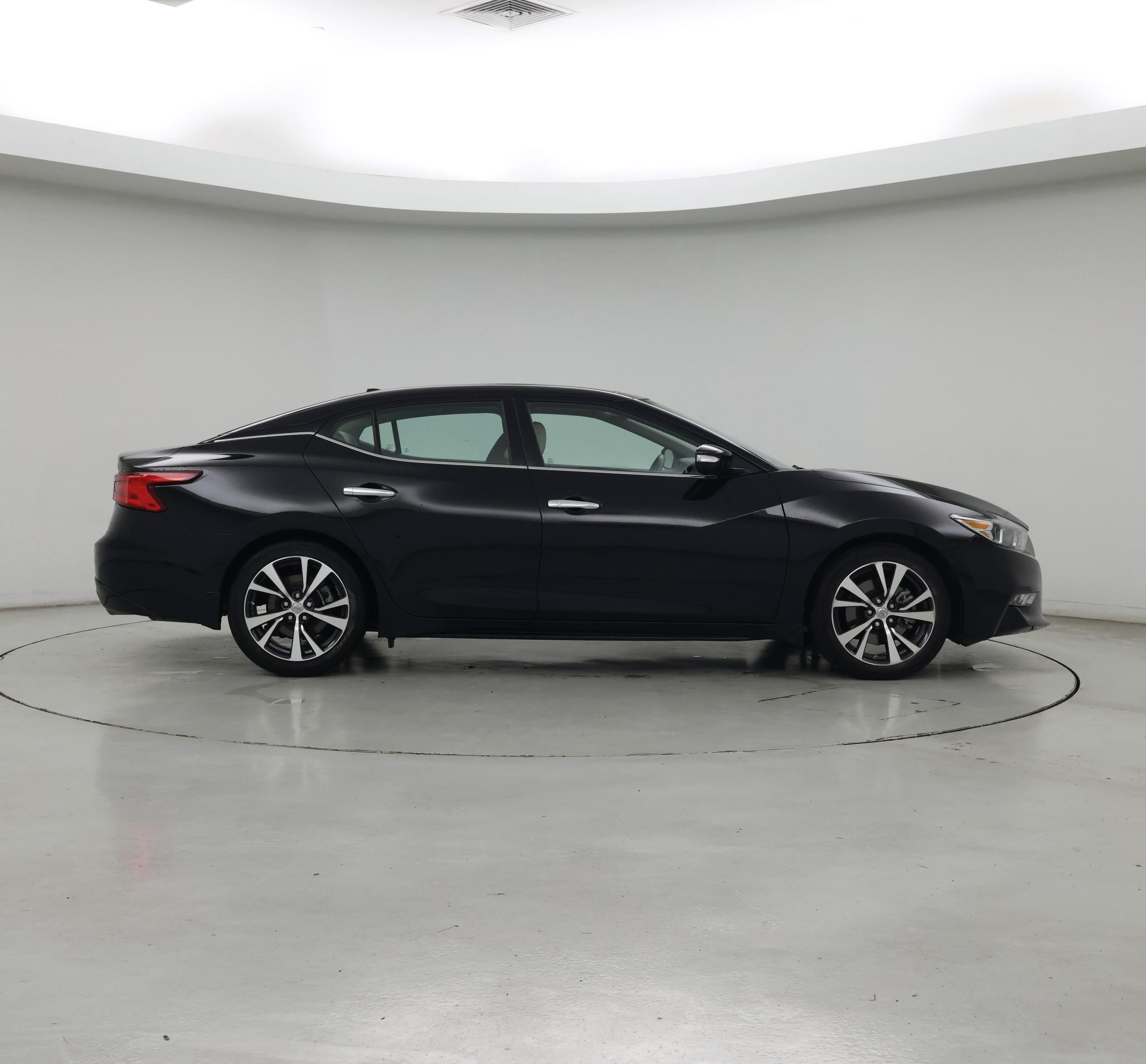 Thumbnail: 2017 Nissan Maxima - 7