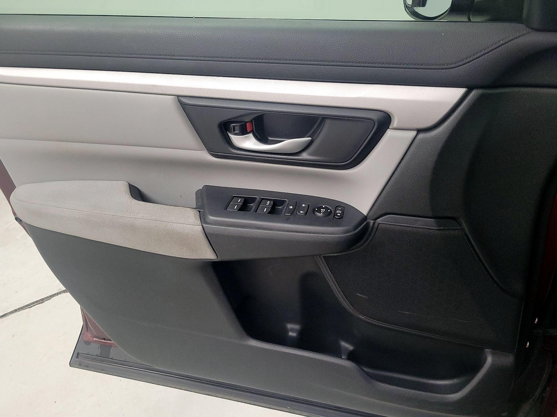 Thumbnail: 2017 Honda CR-V - 12