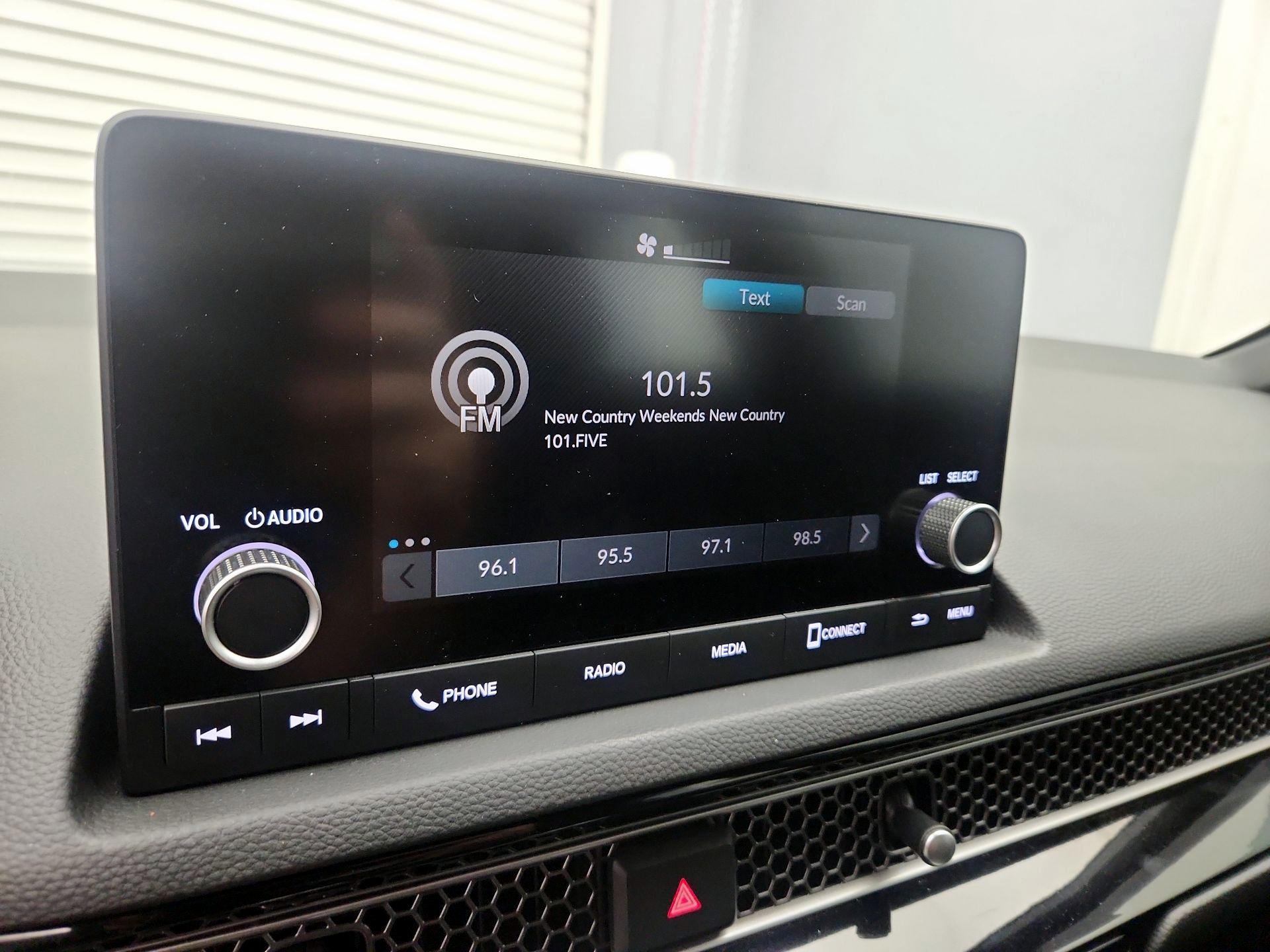 Thumbnail: 2024 Honda Civic - 15