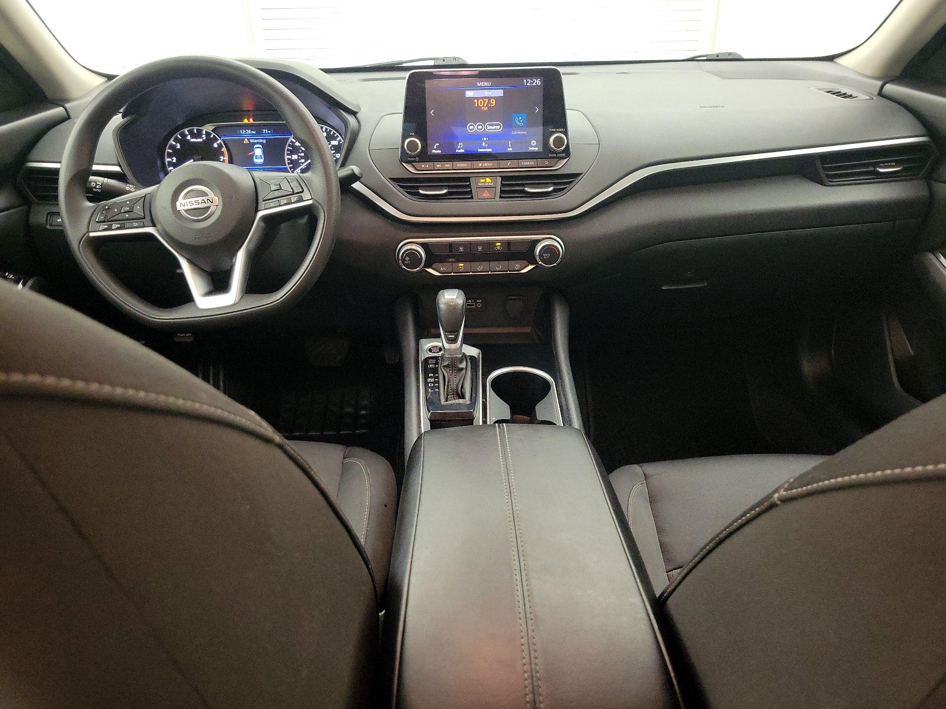 Thumbnail: 2021 Nissan Altima - 9