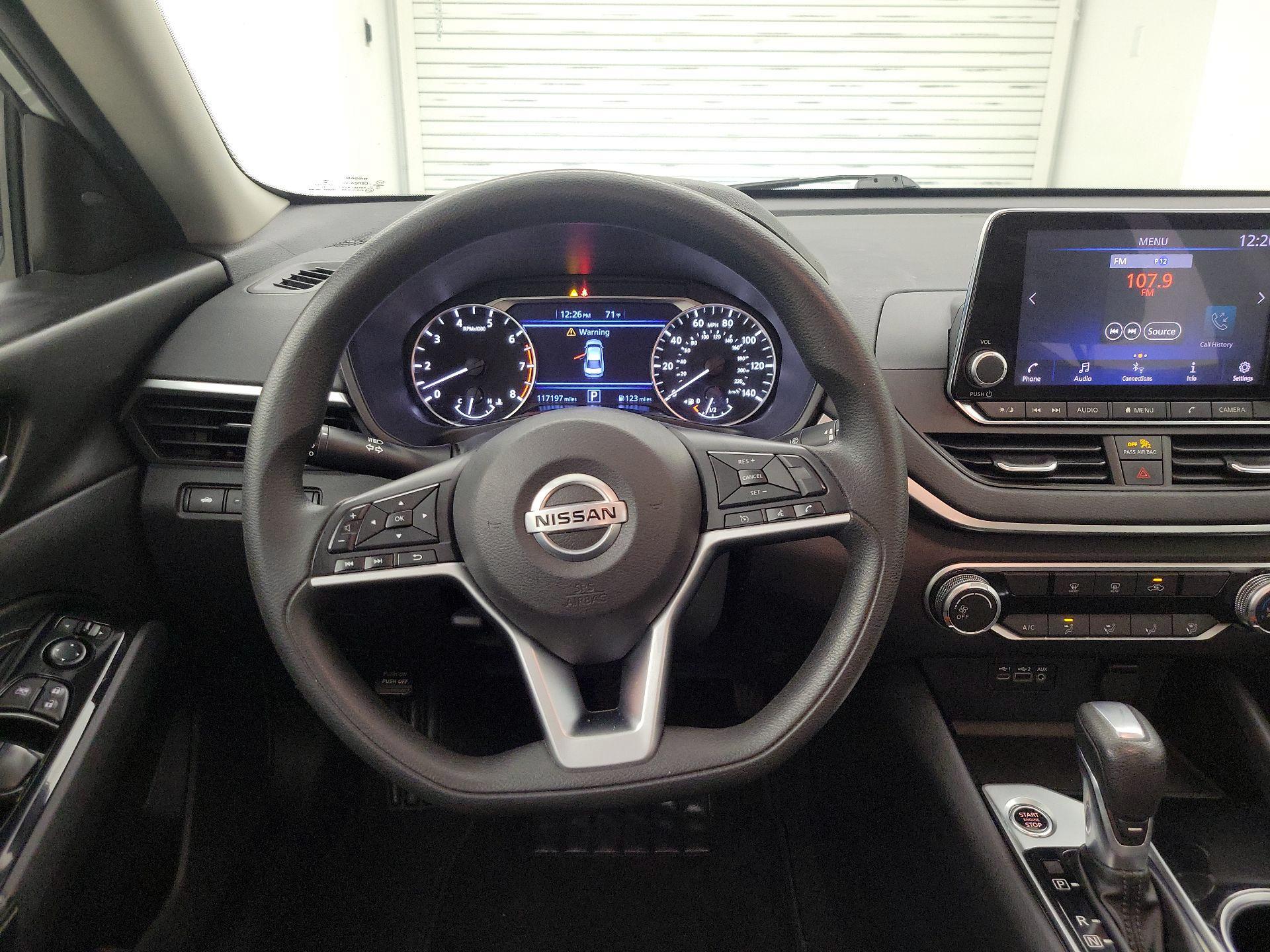 Thumbnail: 2021 Nissan Altima - 10