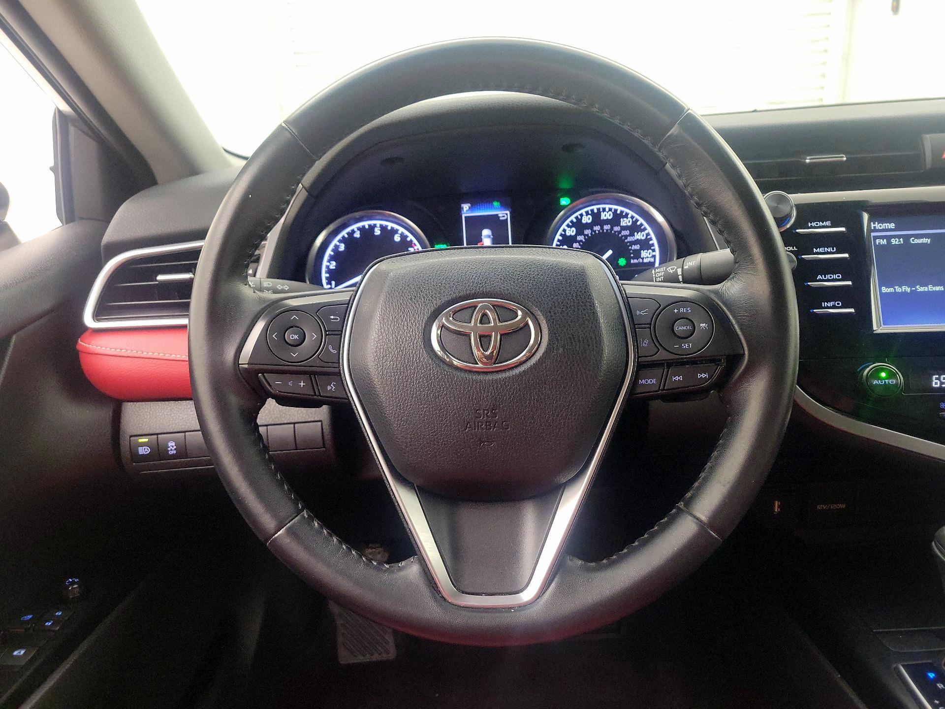 Thumbnail: 2018 Toyota Camry - 10