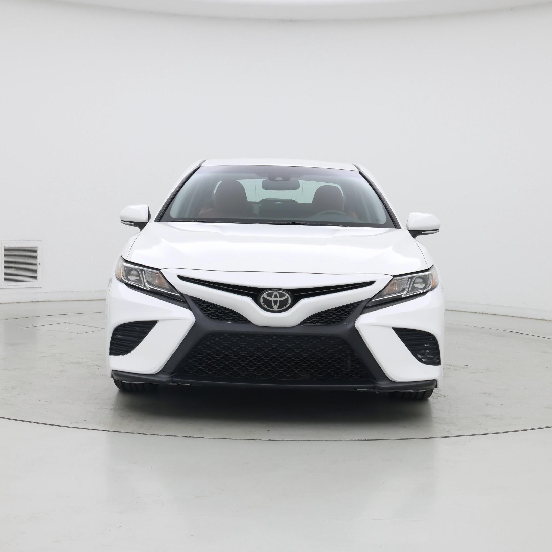 Thumbnail: 2018 Toyota Camry - 5