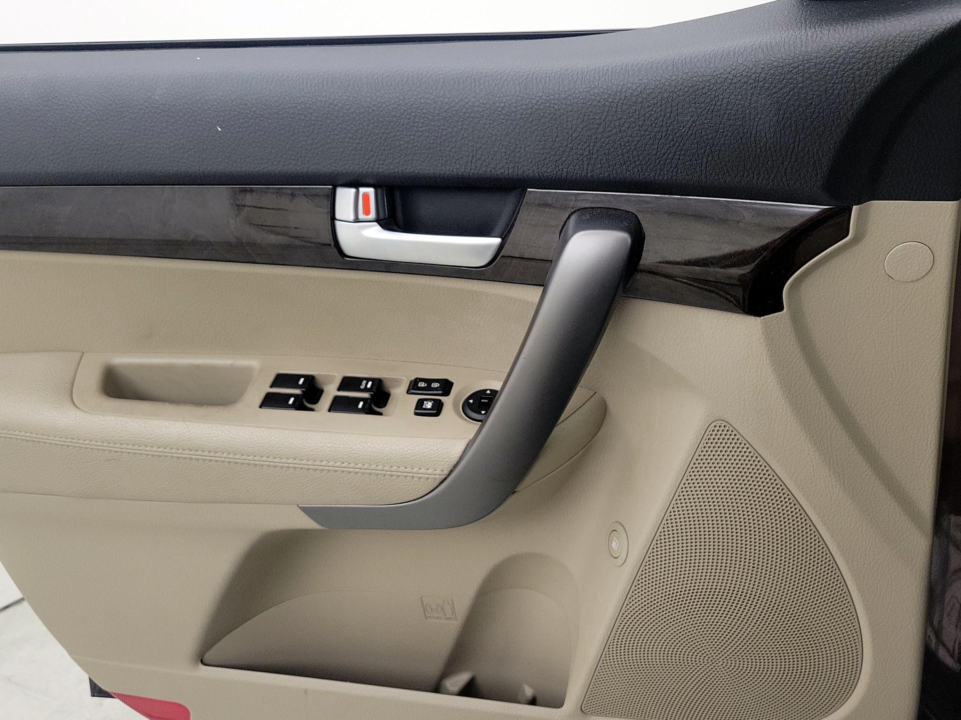 Thumbnail: 2015 Kia Sorento - 12