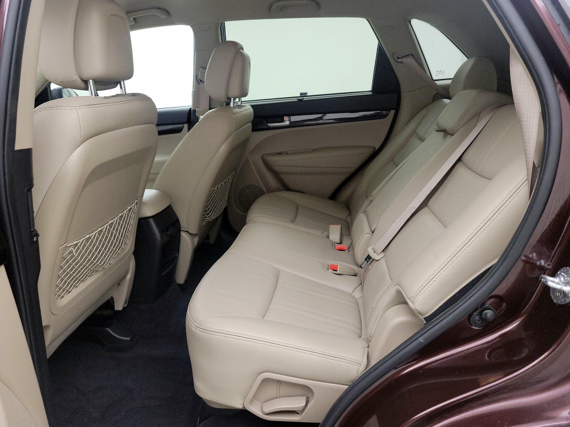 Thumbnail: 2015 Kia Sorento - 19