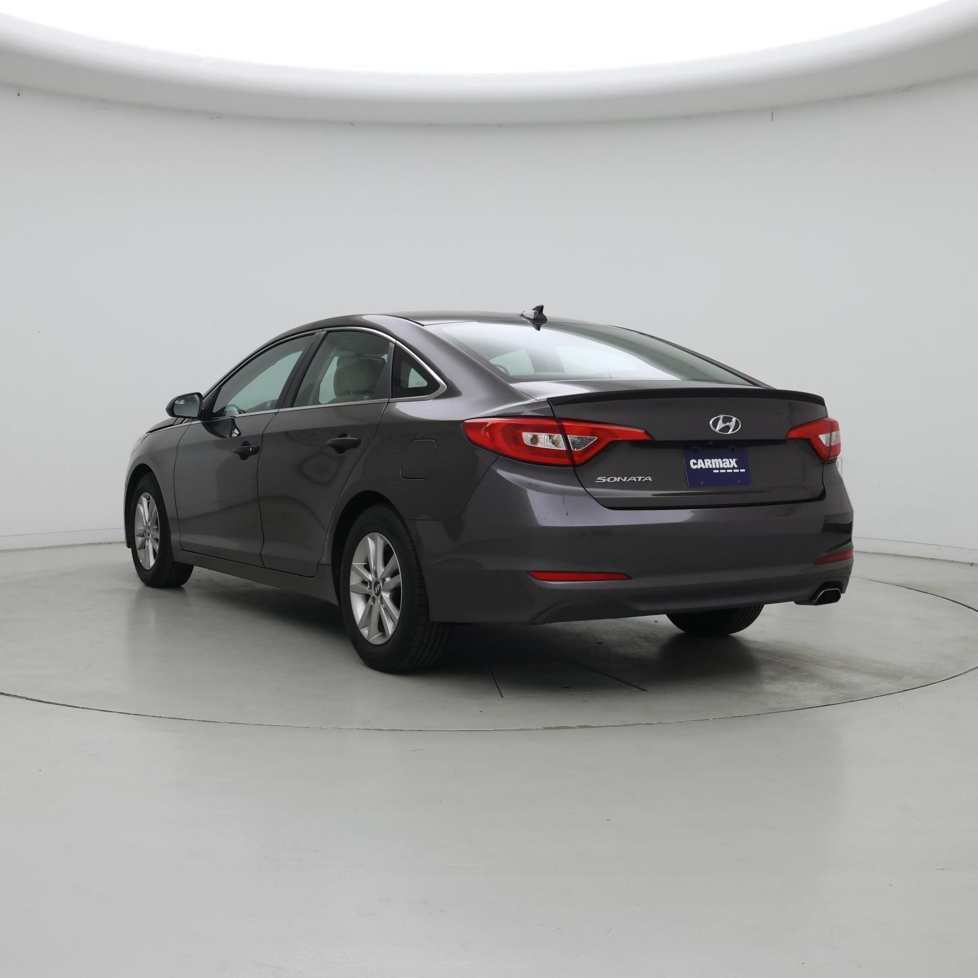 Thumbnail: 2016 Hyundai Sonata - 2