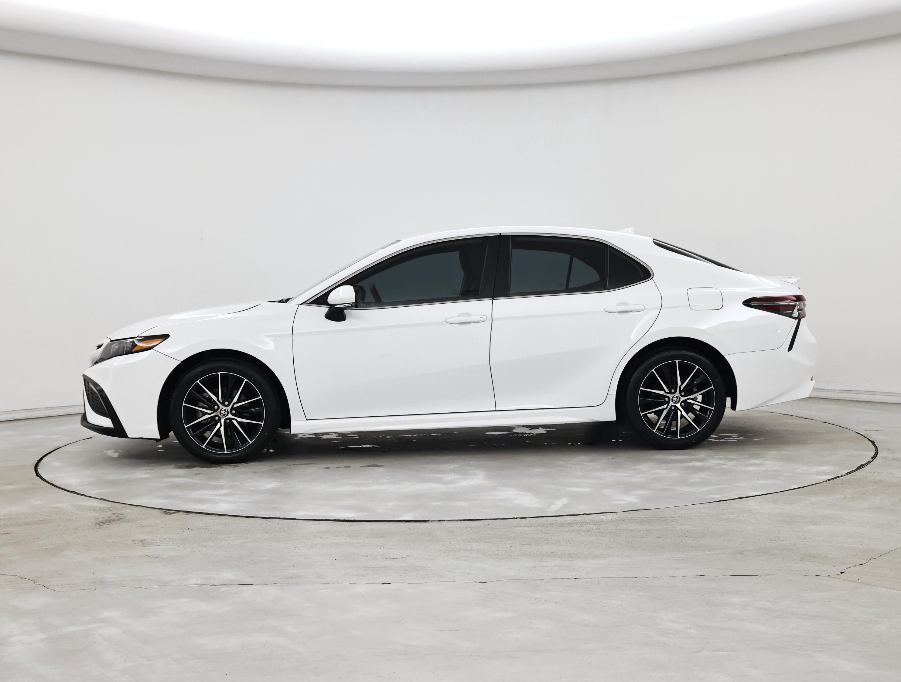 Thumbnail: 2024 Toyota Camry - 3