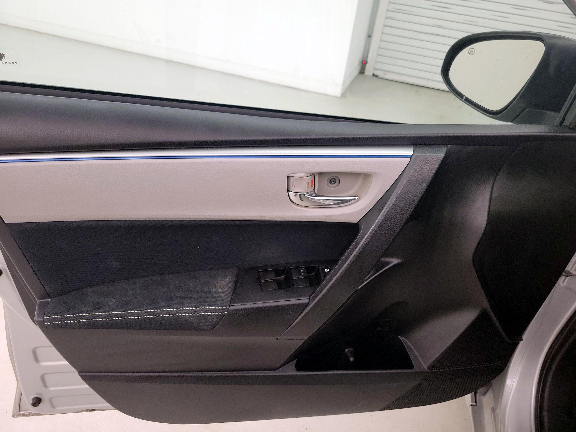 Thumbnail: 2014 Toyota Corolla - 12