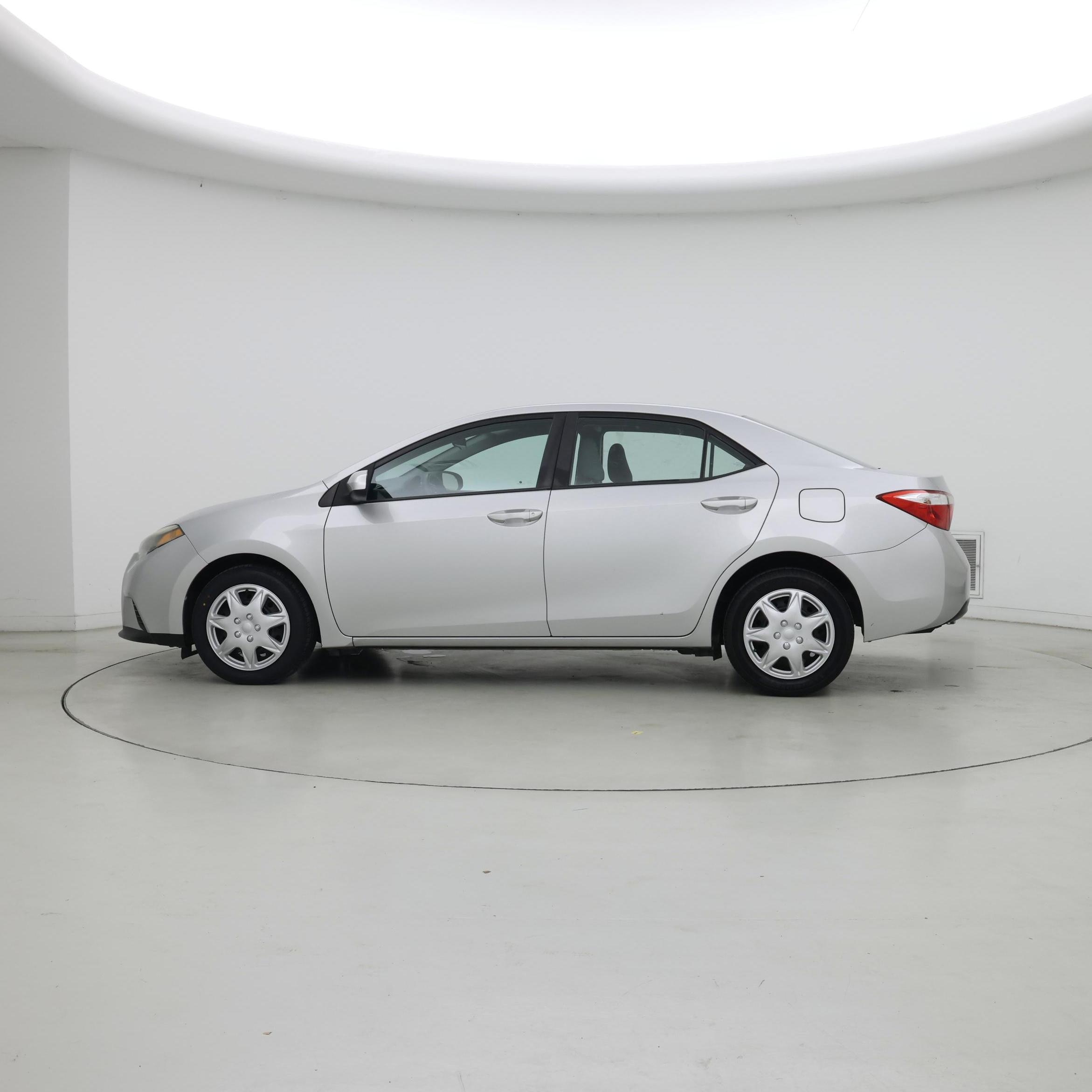 Thumbnail: 2014 Toyota Corolla - 3
