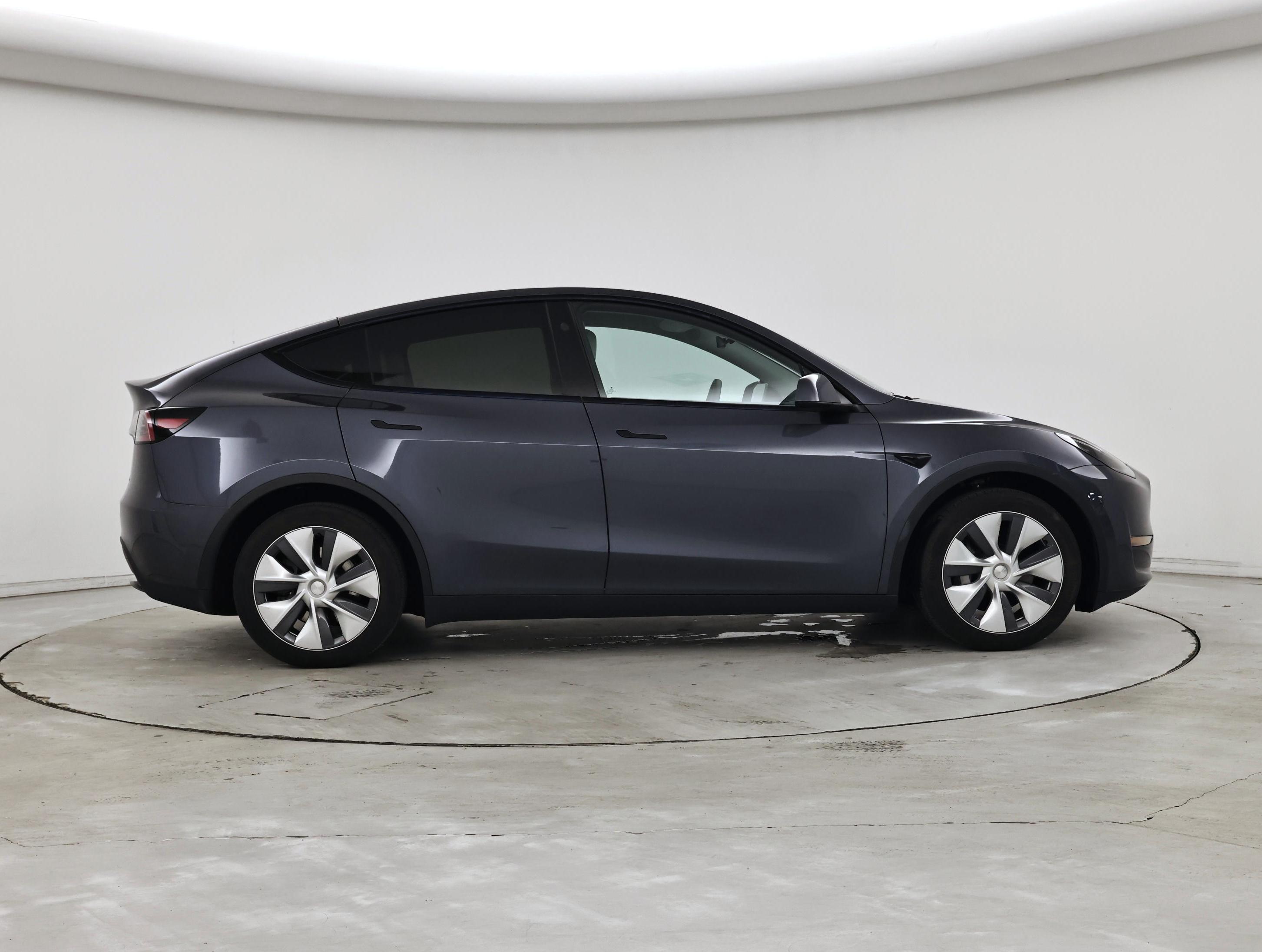 Thumbnail: 2023 Tesla Model Y - 7