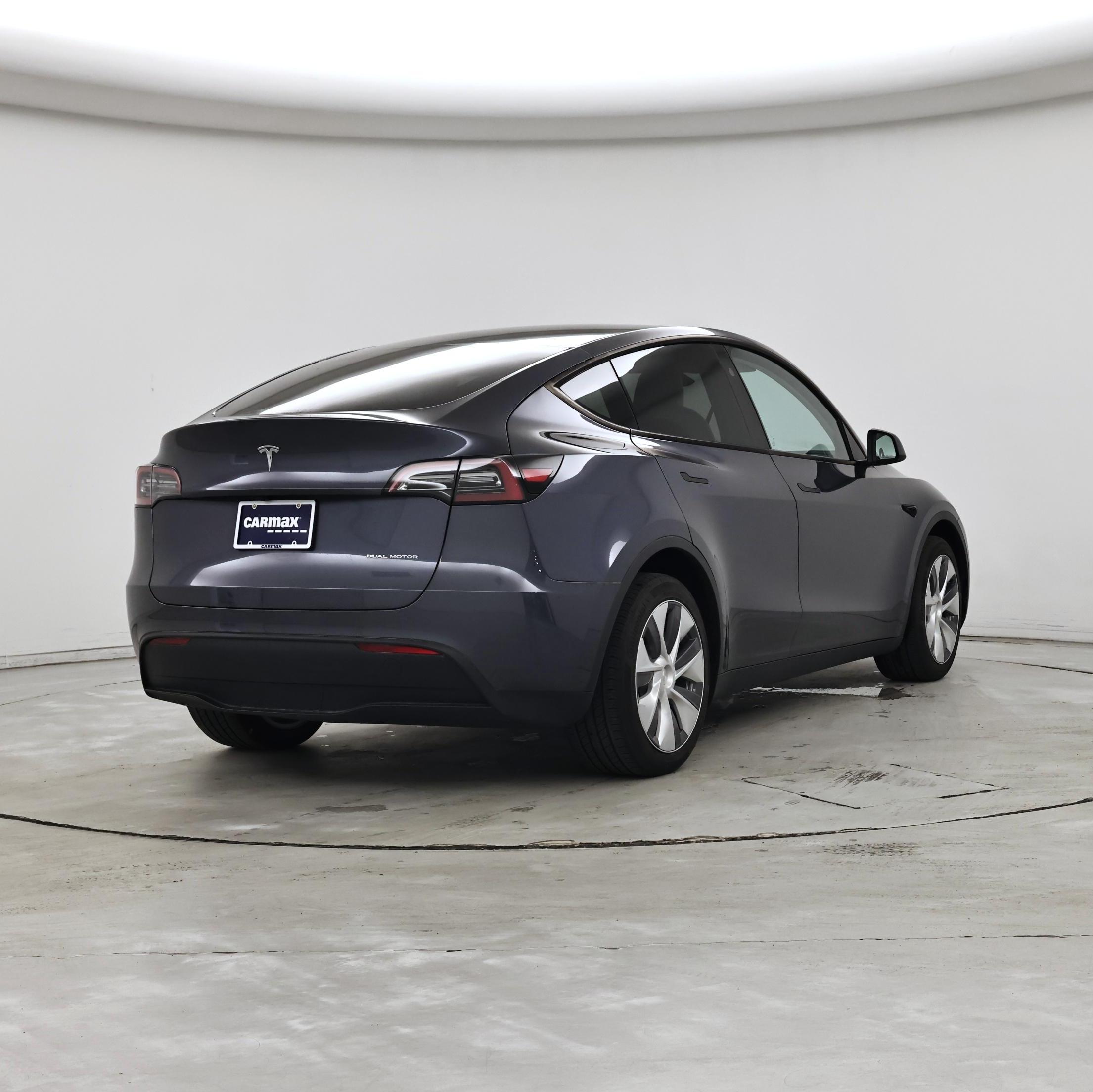 Thumbnail: 2023 Tesla Model Y - 8