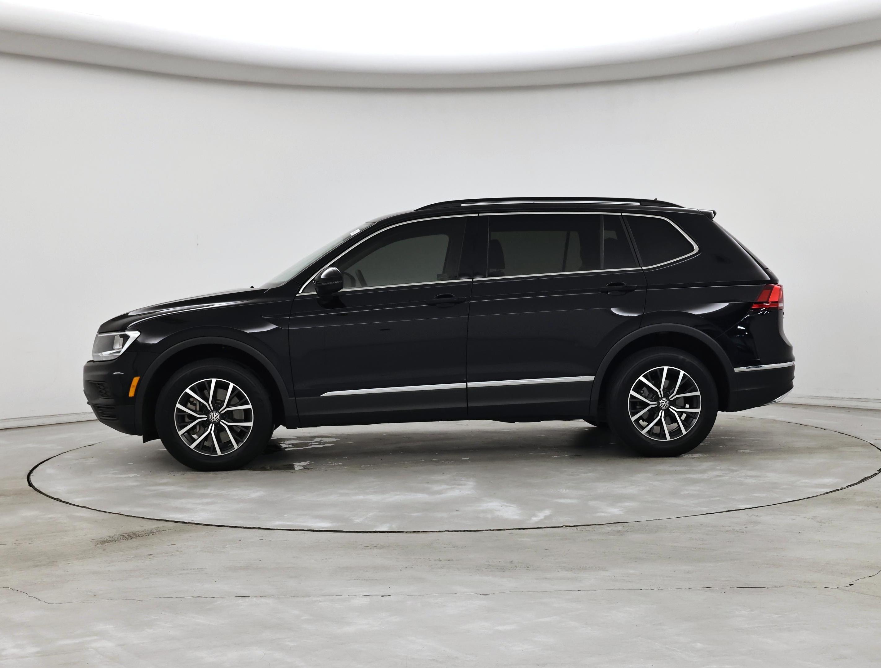 Thumbnail: 2020 Volkswagen Tiguan - 3