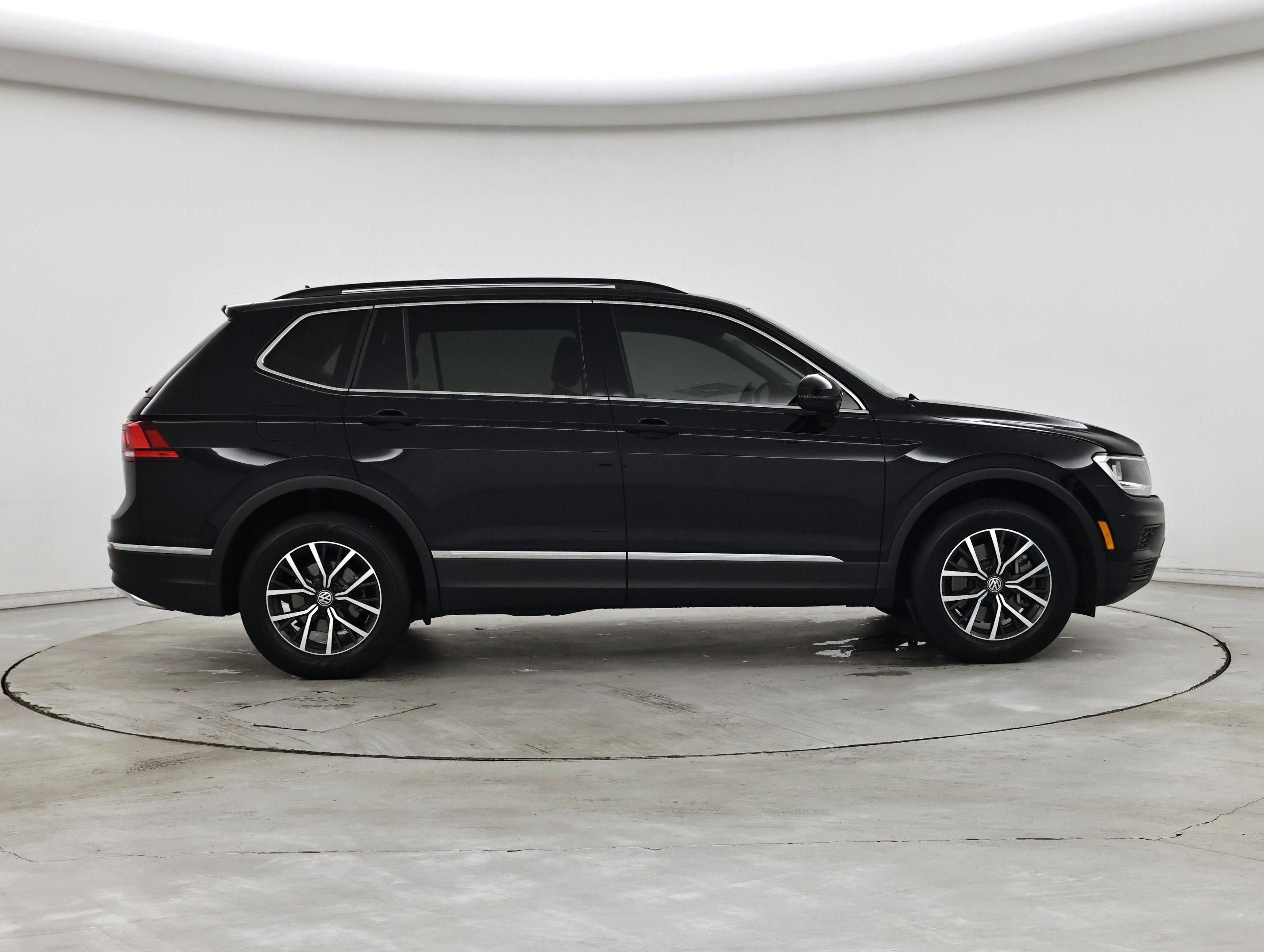 Thumbnail: 2020 Volkswagen Tiguan - 7