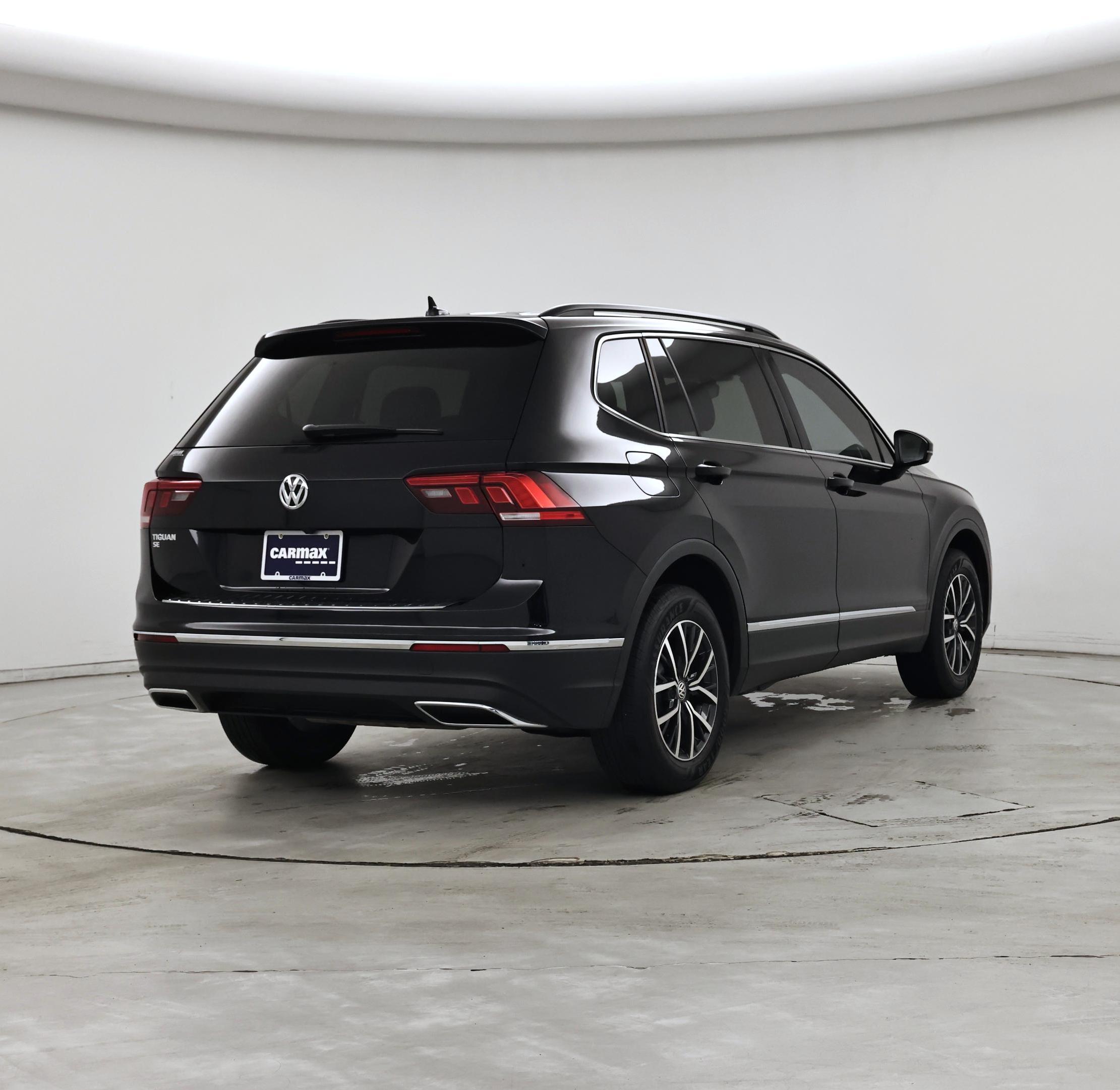 Thumbnail: 2020 Volkswagen Tiguan - 8