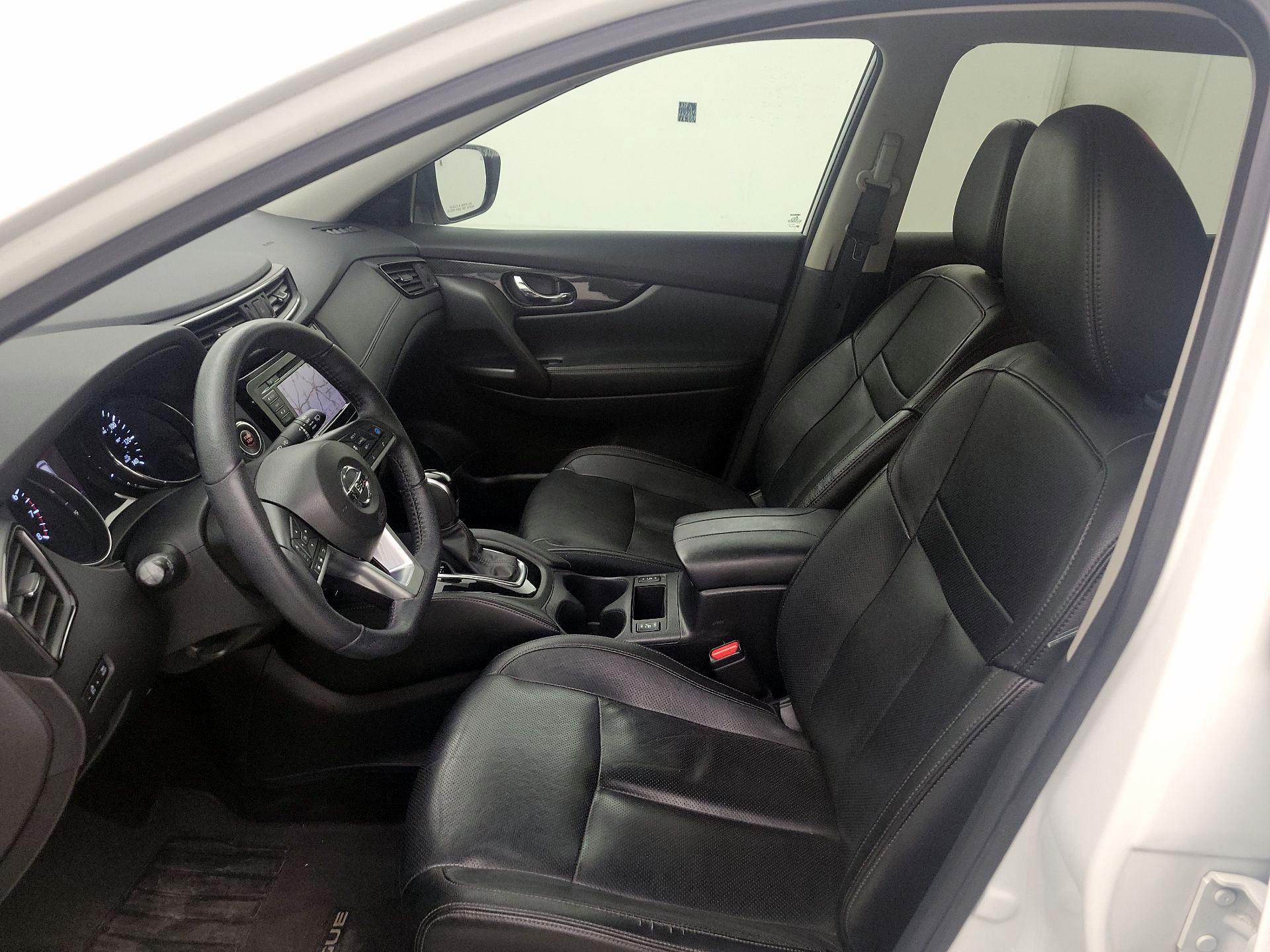 Thumbnail: 2019 Nissan Rogue - 11