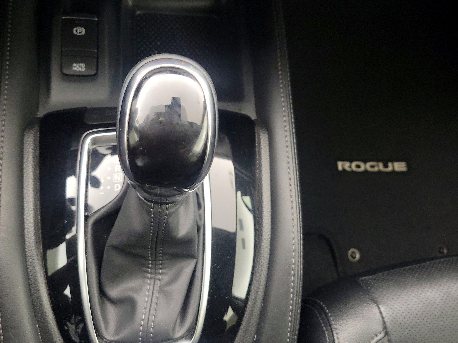 Thumbnail: 2019 Nissan Rogue - 18