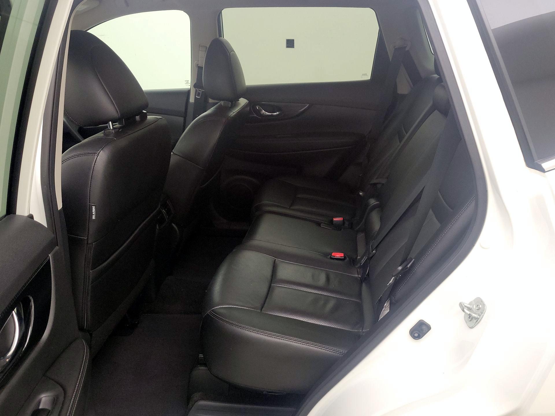 Thumbnail: 2019 Nissan Rogue - 20
