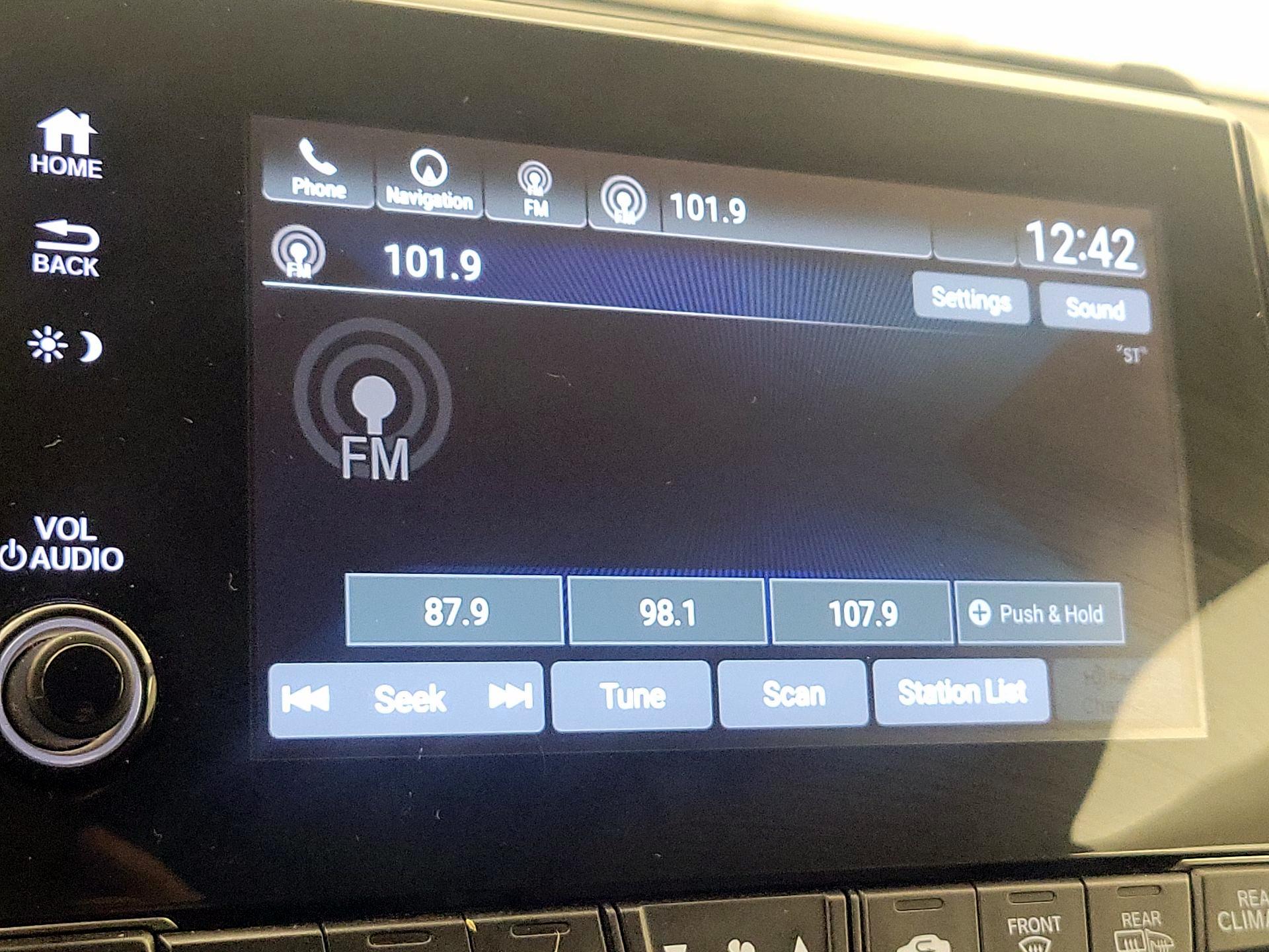 Thumbnail: 2019 Honda Odyssey - 15