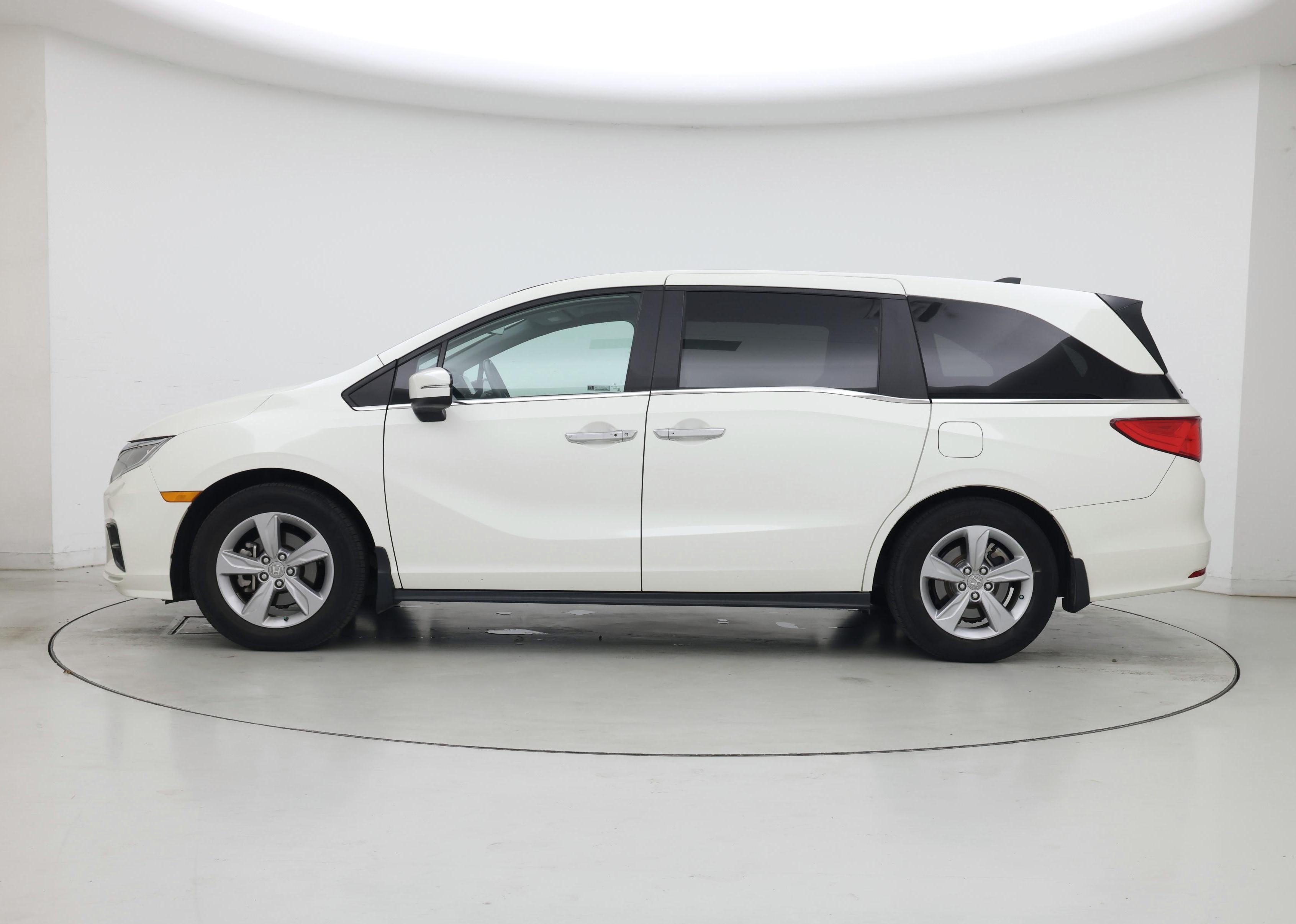 Thumbnail: 2019 Honda Odyssey - 3