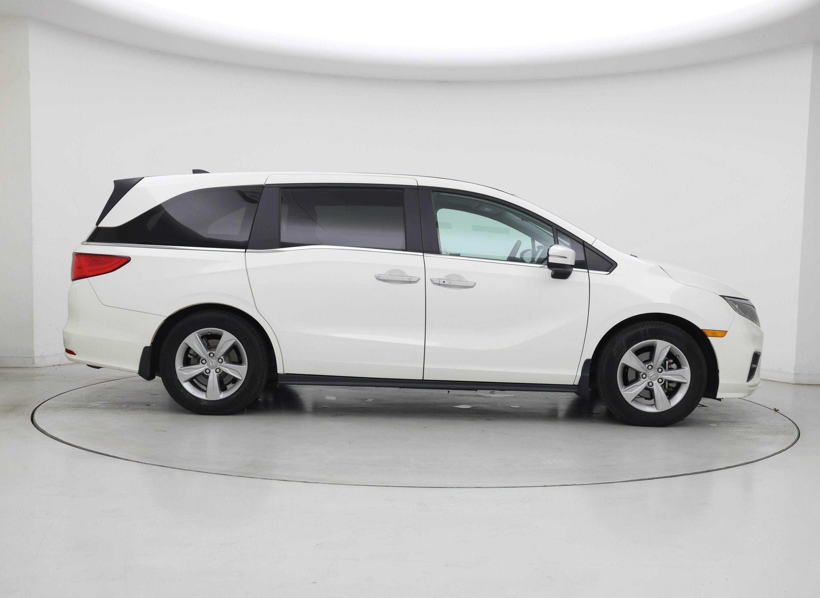 Thumbnail: 2019 Honda Odyssey - 7