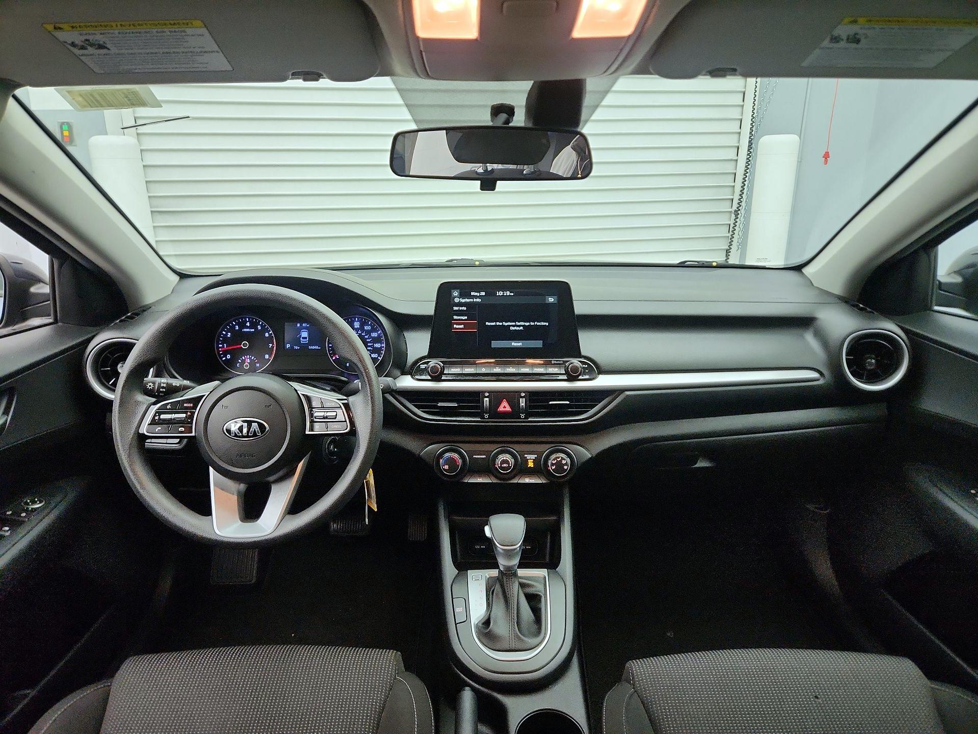 Thumbnail: 2021 Kia Forte - 9