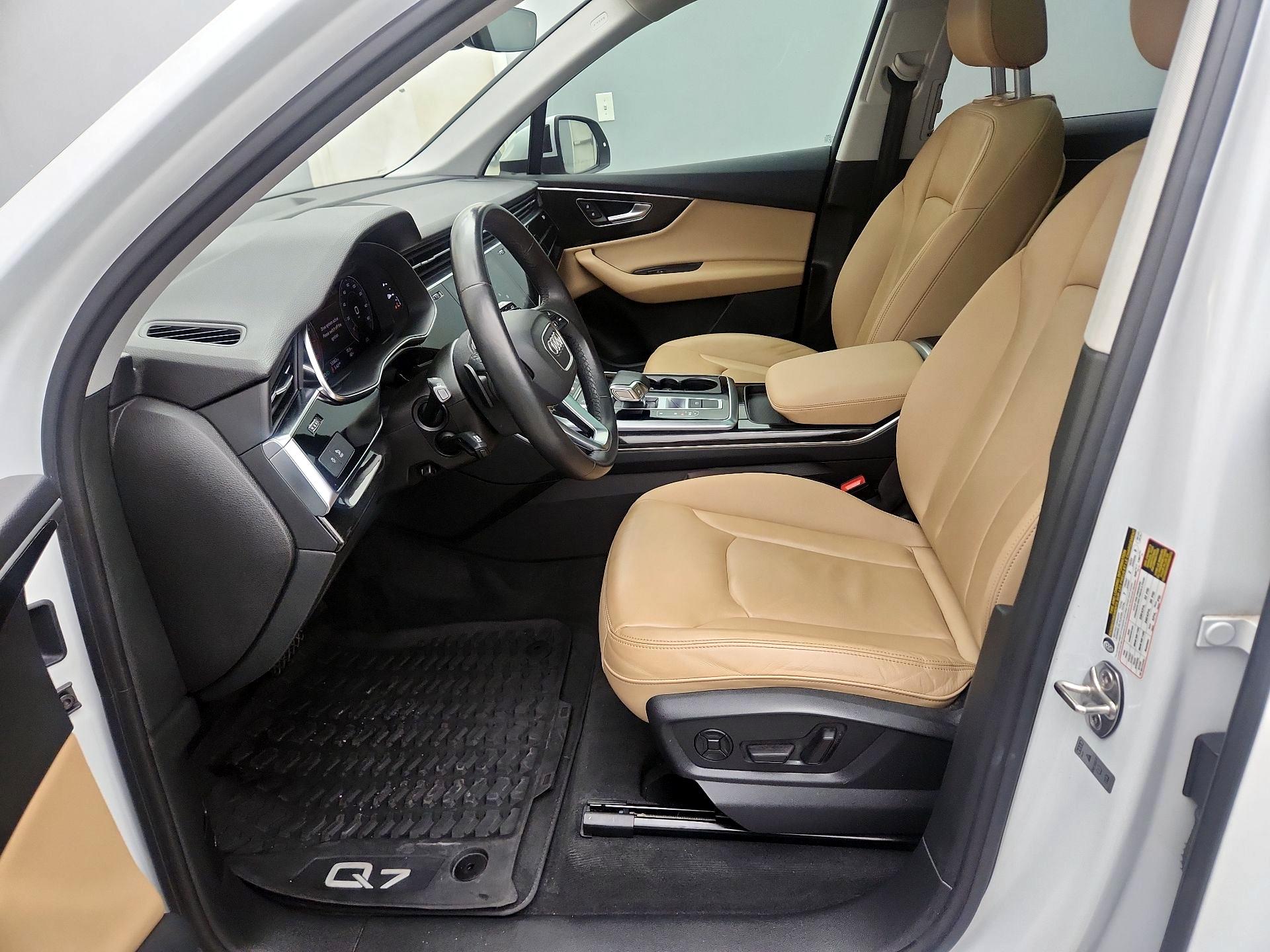 Thumbnail: 2021 Audi Q7 - 11