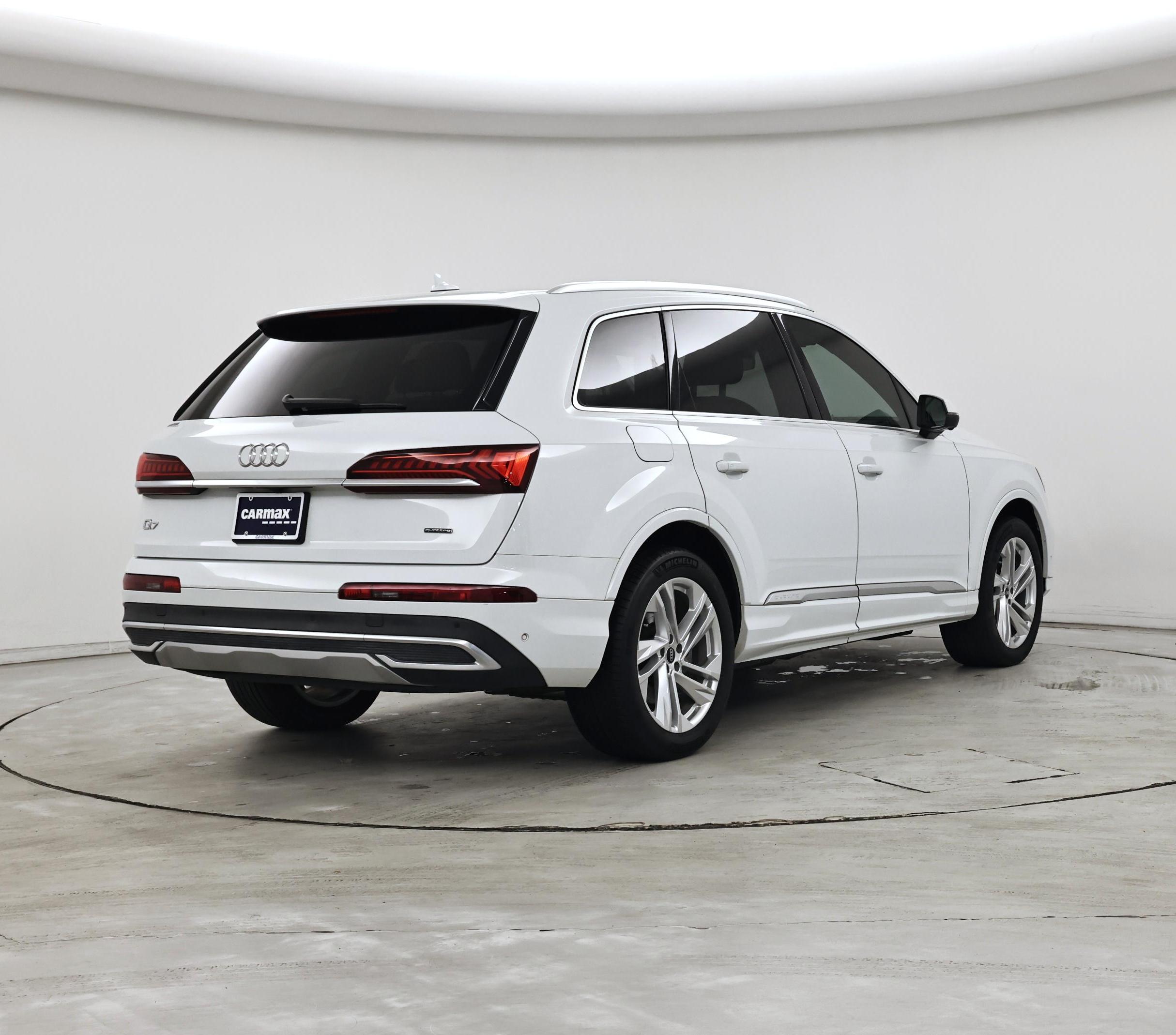 Thumbnail: 2021 Audi Q7 - 8