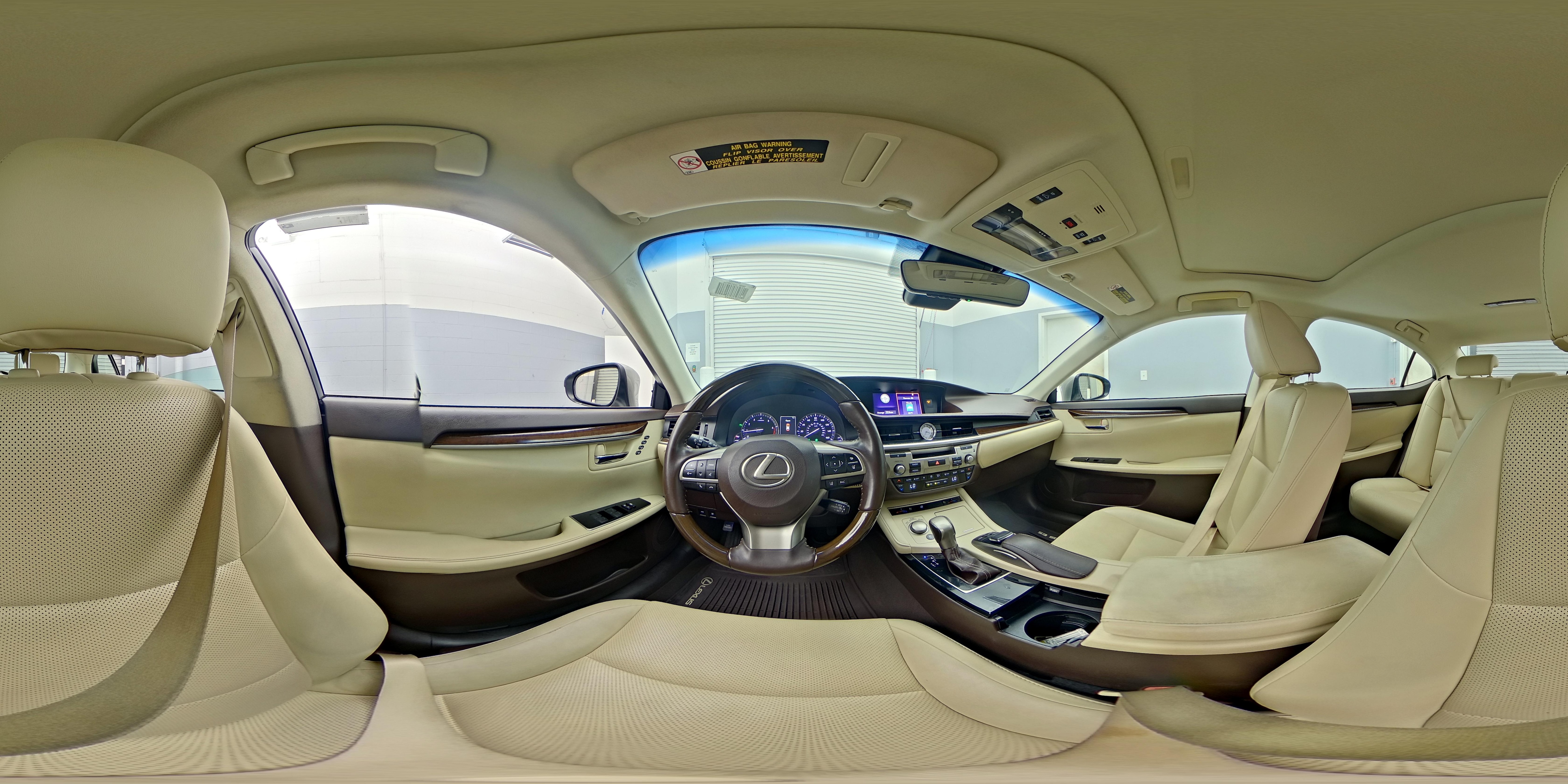 2017 Lexus ES 350 - Photo 28