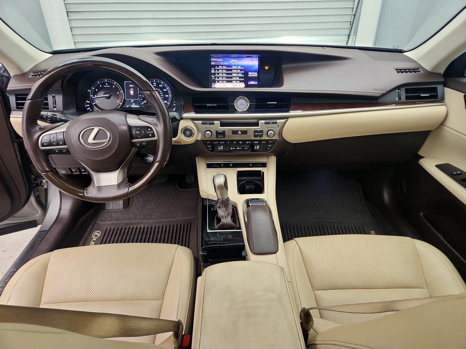 Thumbnail: 2017 Lexus ES - 9