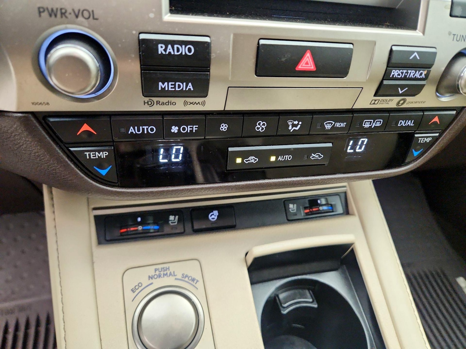 2017 Lexus ES 350 - Photo 18
