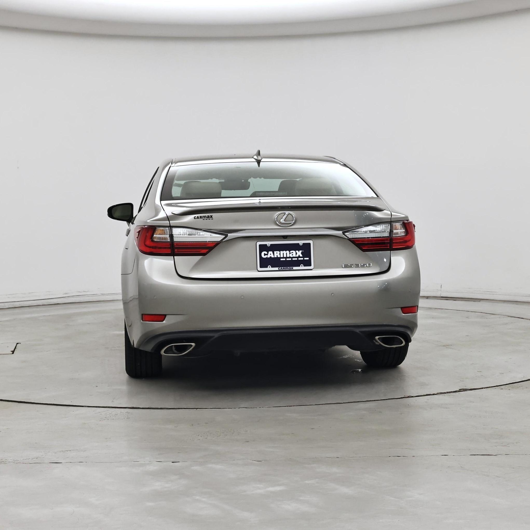 Thumbnail: 2017 Lexus ES - 6