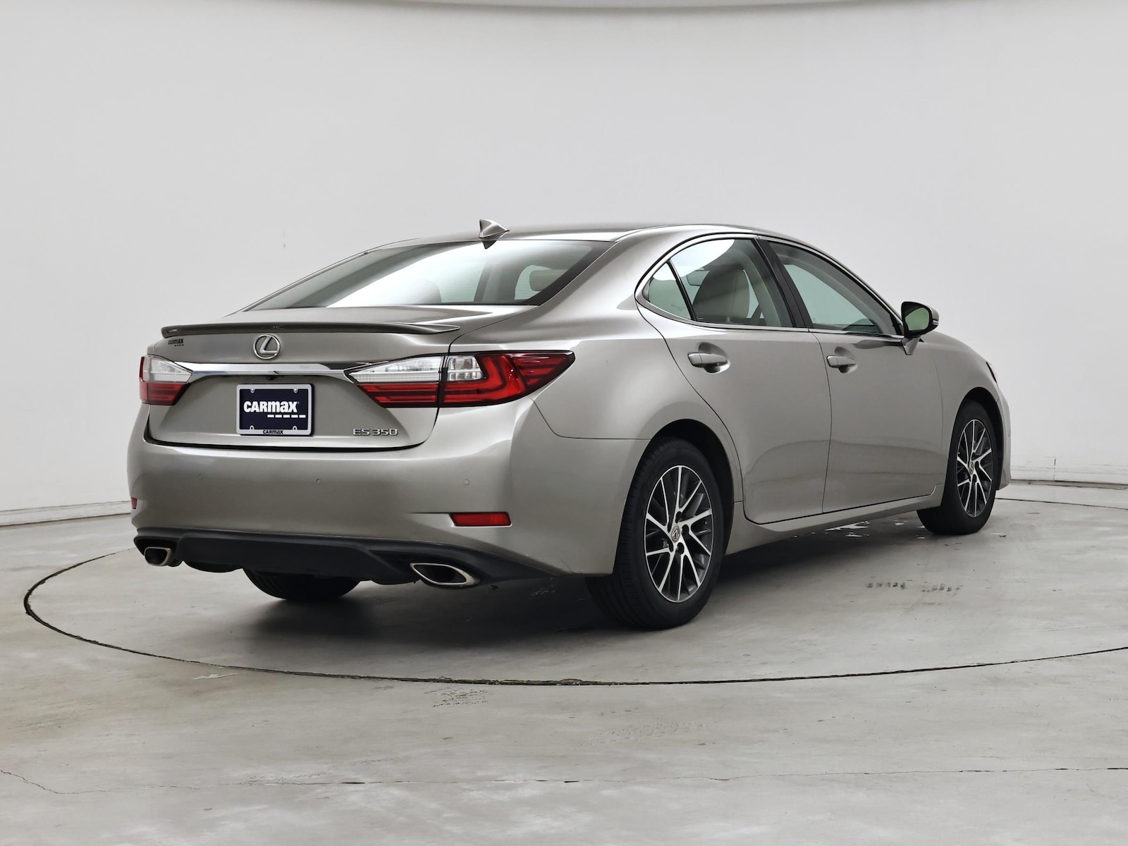 2017 Lexus ES 350 - Photo 9