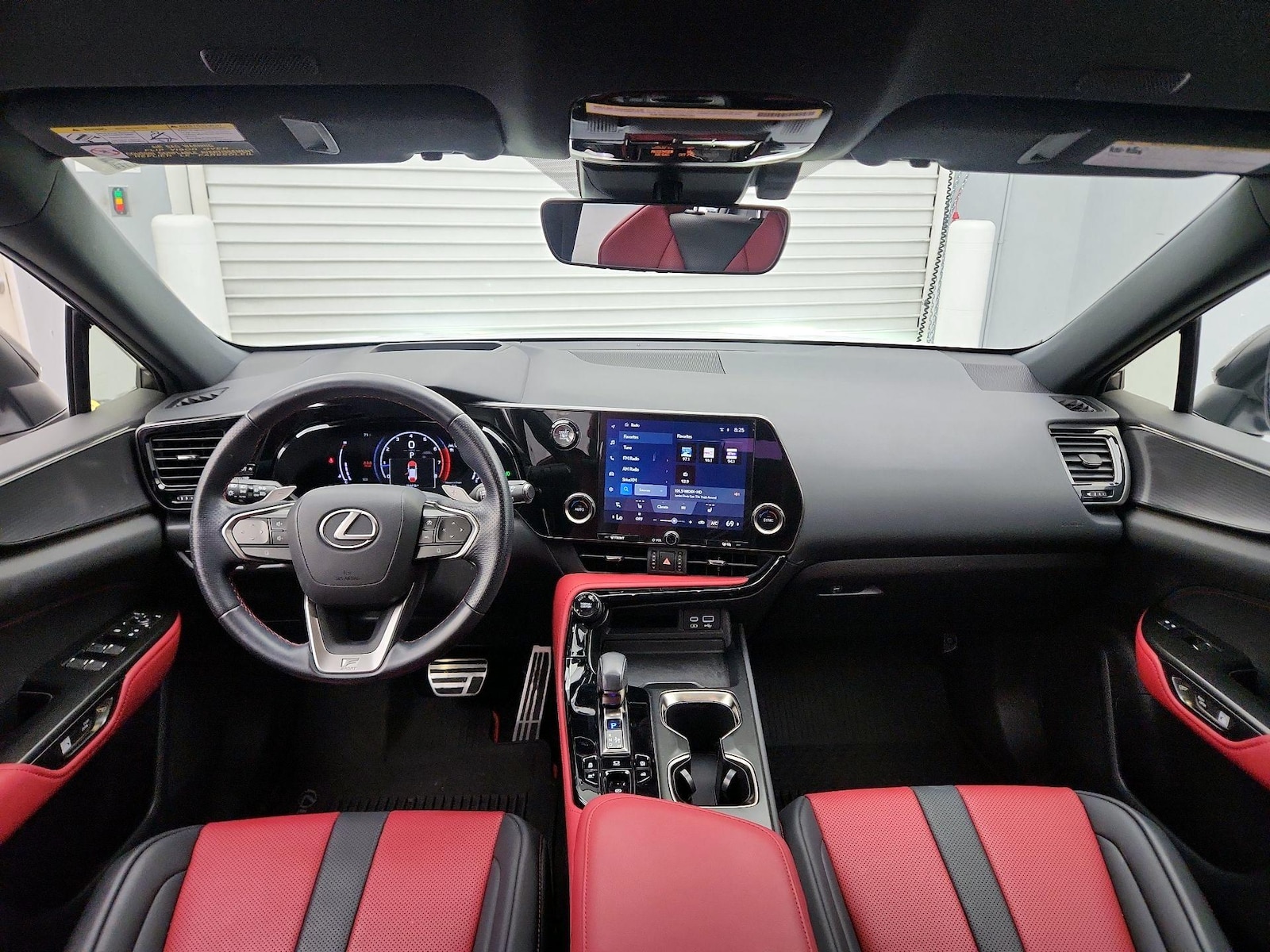 2022 Lexus NX 350 - Photo 10