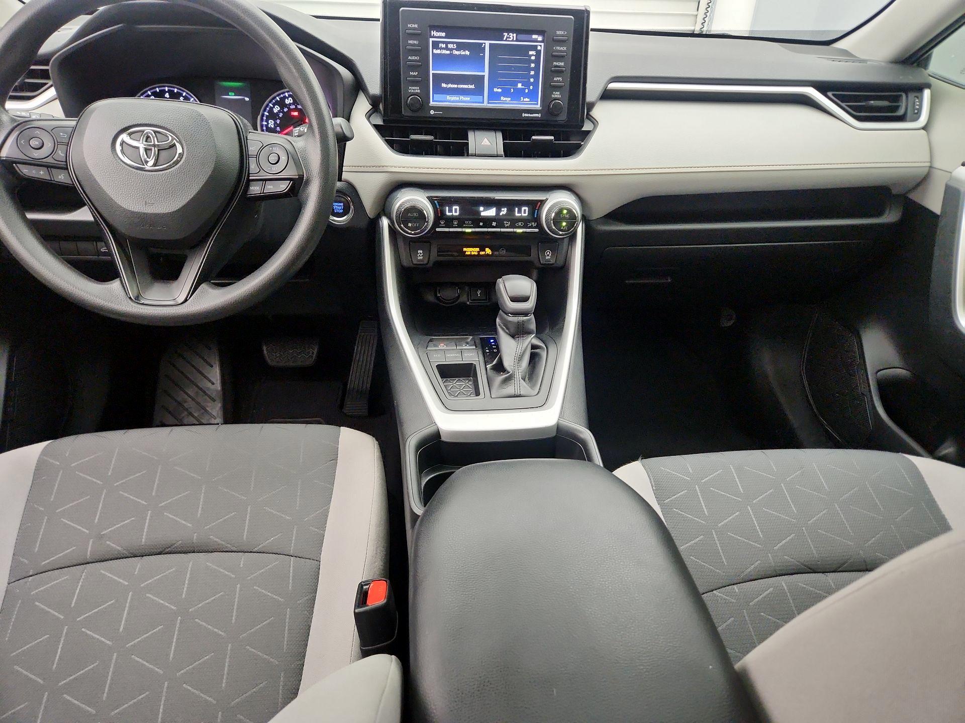 Thumbnail: 2020 Toyota RAV4 - 9