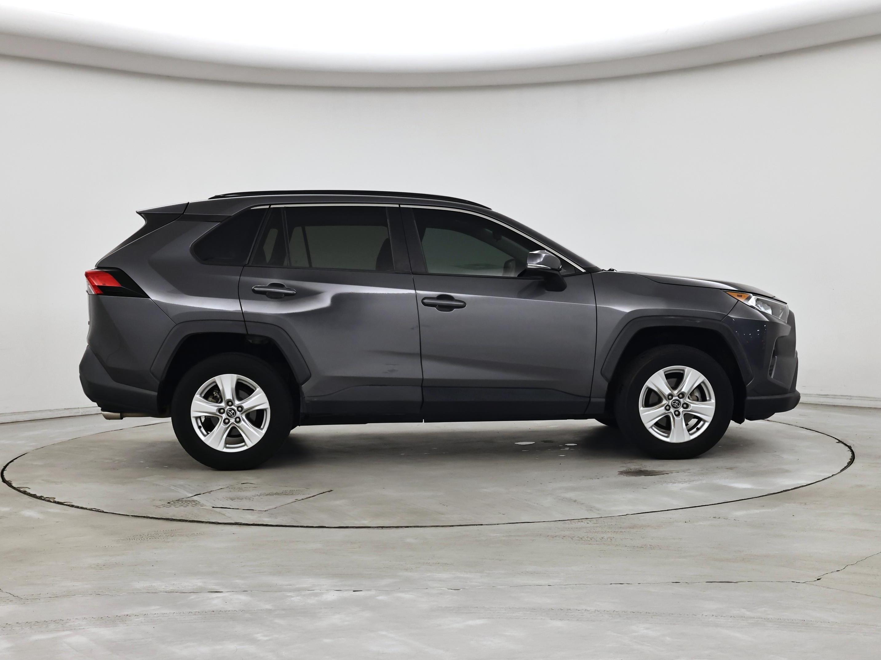 Thumbnail: 2020 Toyota RAV4 - 7