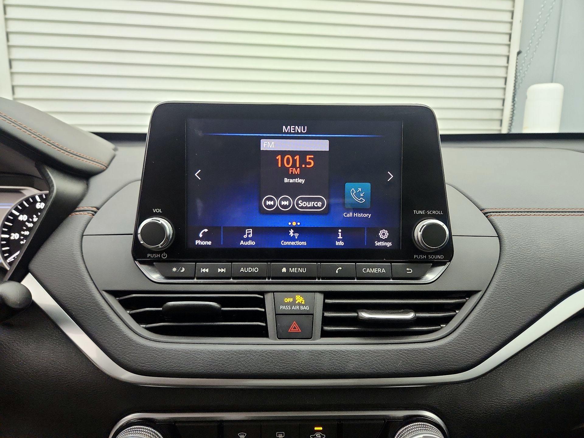 Thumbnail: 2019 Nissan Altima - 15