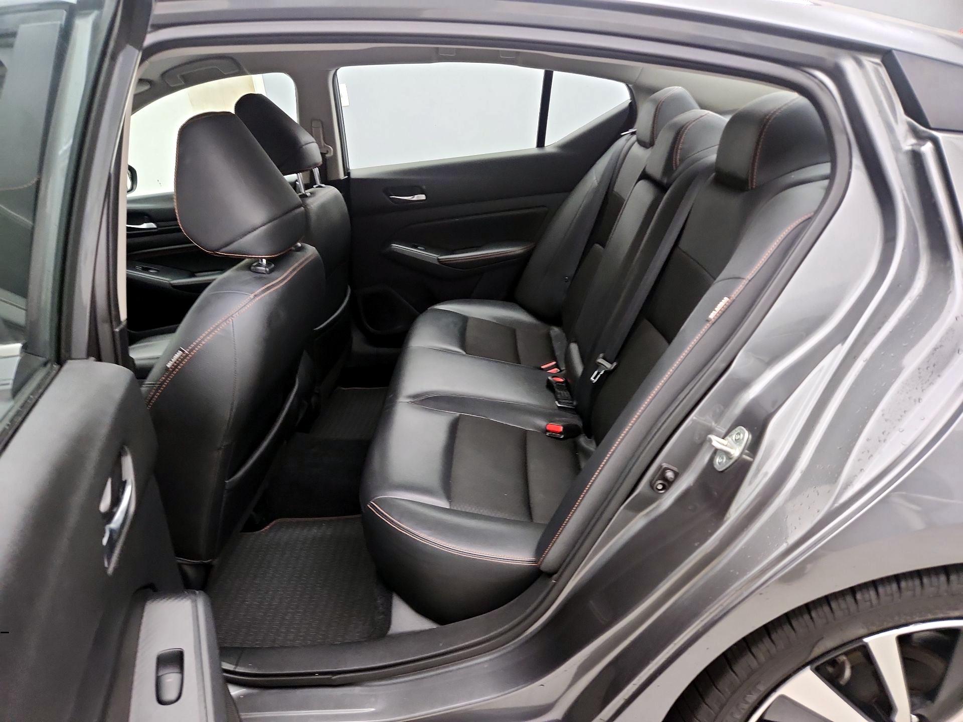 Thumbnail: 2019 Nissan Altima - 19