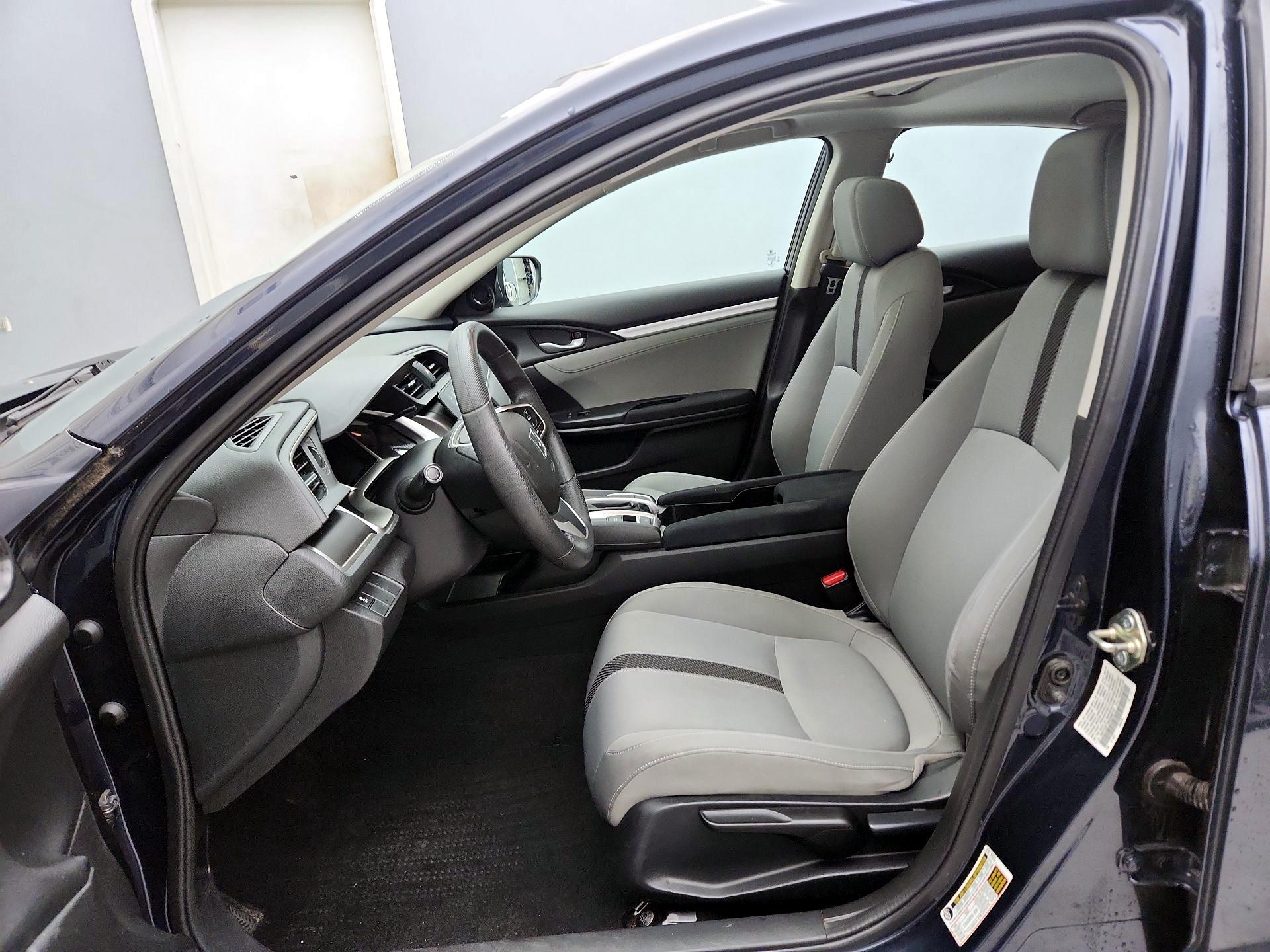 Thumbnail: 2016 Honda Civic - 11