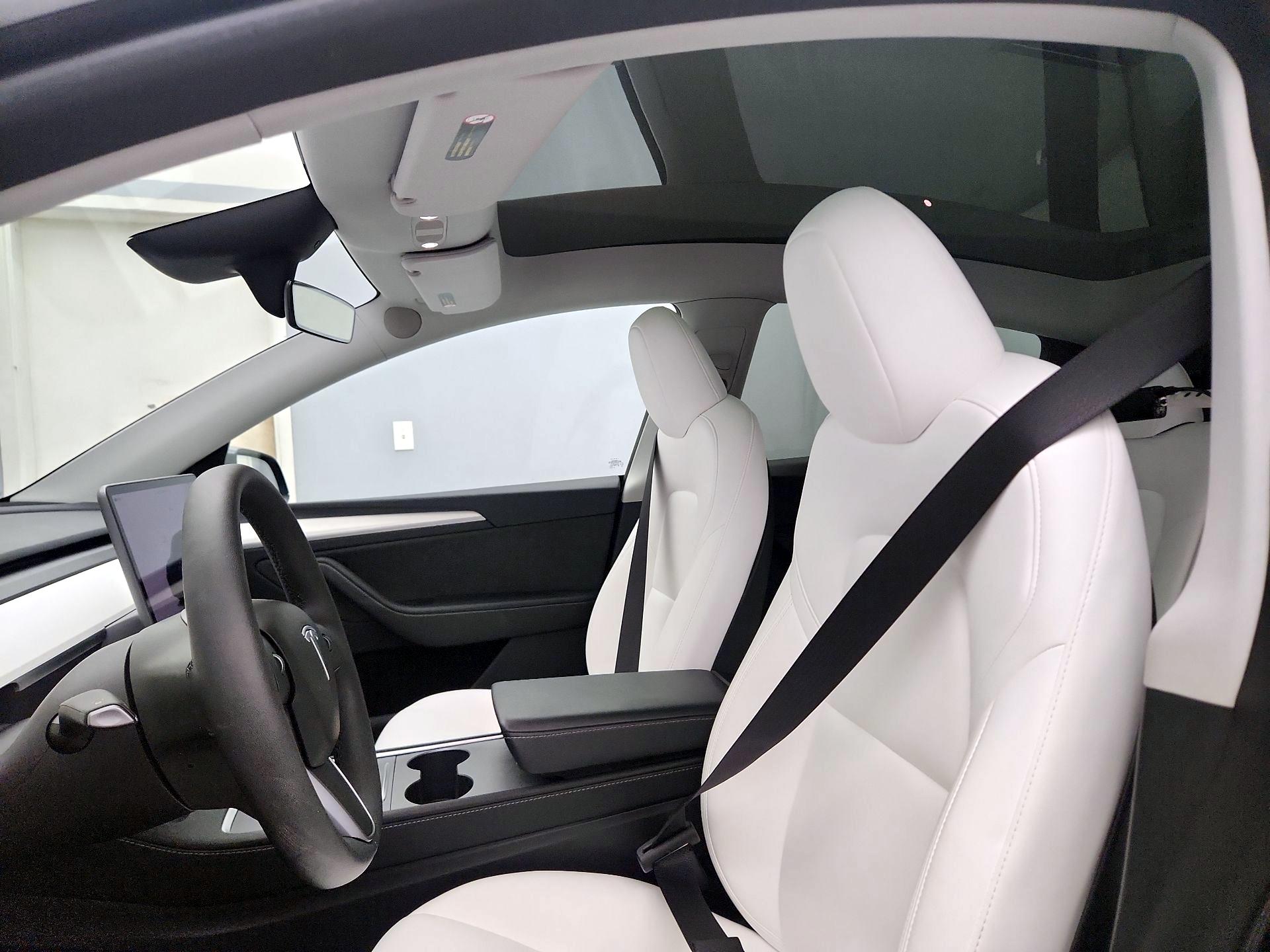Thumbnail: 2024 Tesla Model Y - 18